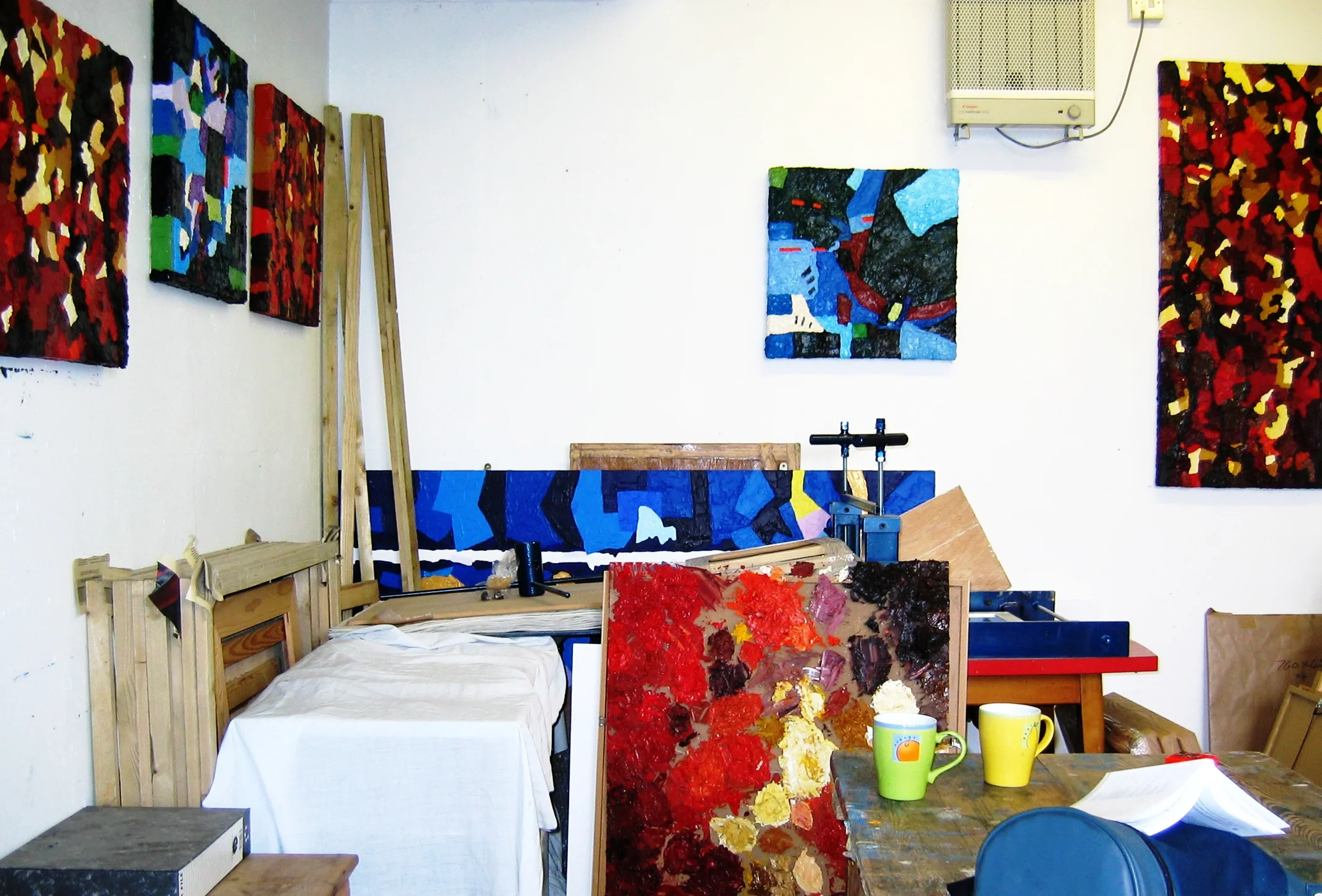  Photograph of a professional art studio in the East End of London, by the artist Rick Clarke. 
