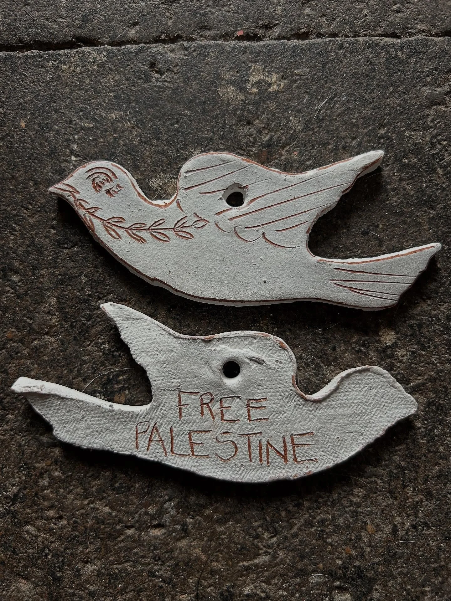 Today’s fundraiser… a hand made, hand drawn peace dove with Free Palestine on one side. Approx 10.5 x 4cm. I’m offering these at £12 each with 100% going to help displaced families in Gaza. I will add a hanging tie using hemp