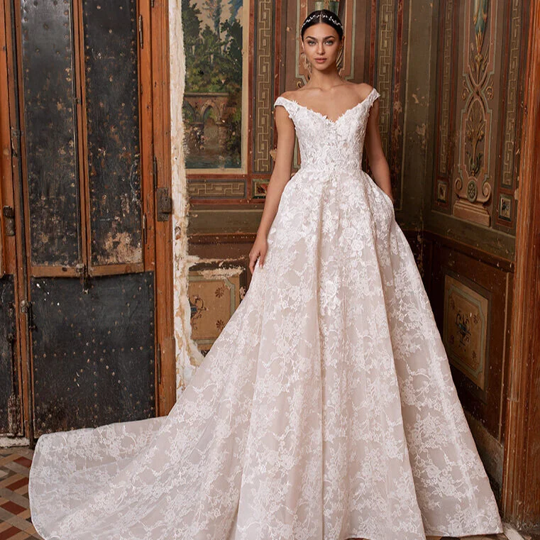 Timeless Elegance - Soft Lace