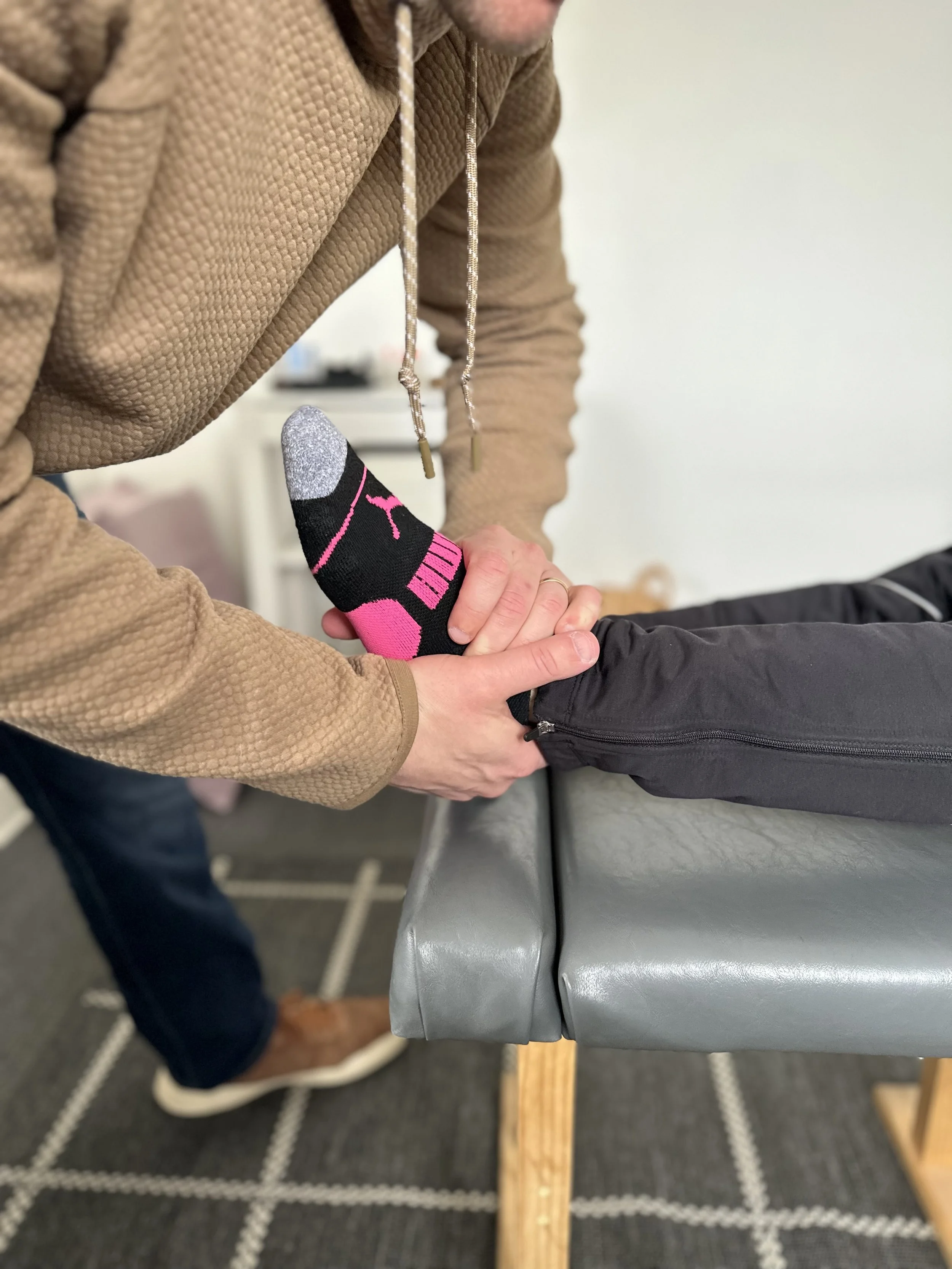 Can a Chiropractor Help with Shin Splints?  l  Windsor, Wi