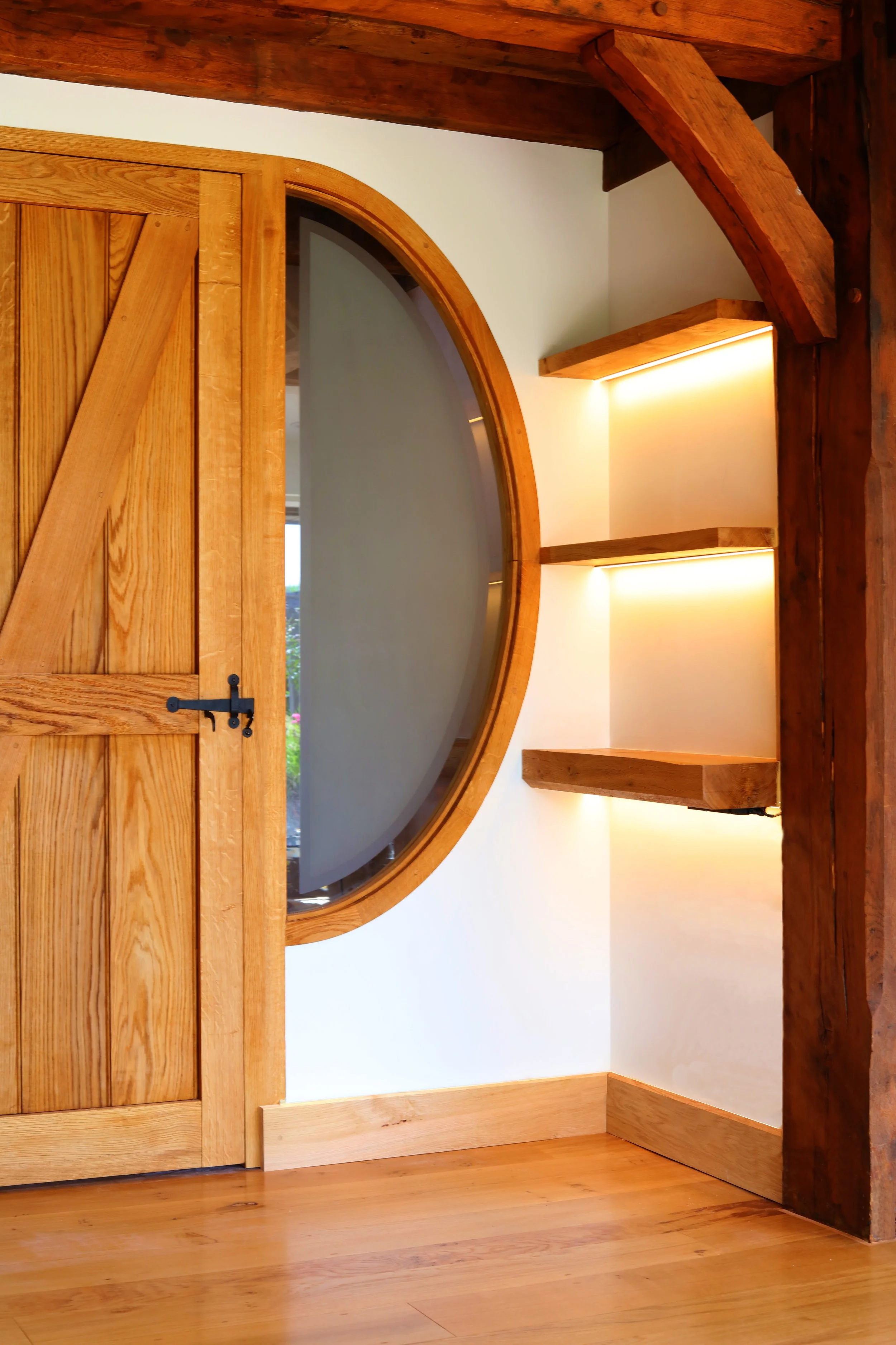 Bespoke Oak Door With Semi-Elliptical Side Light and Sandblasted Glass
