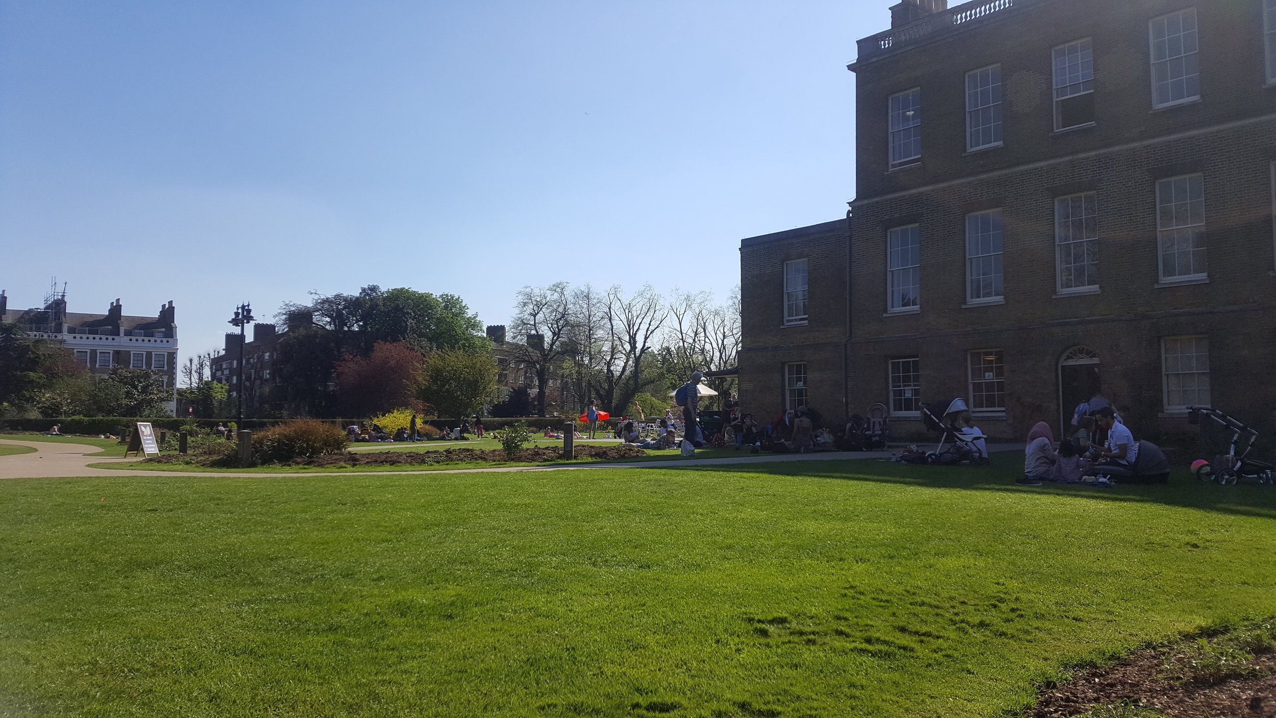 Clissold Park