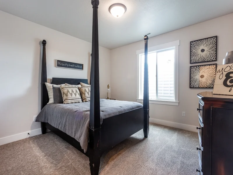 BedroomThree_800x600_3221856.jpg