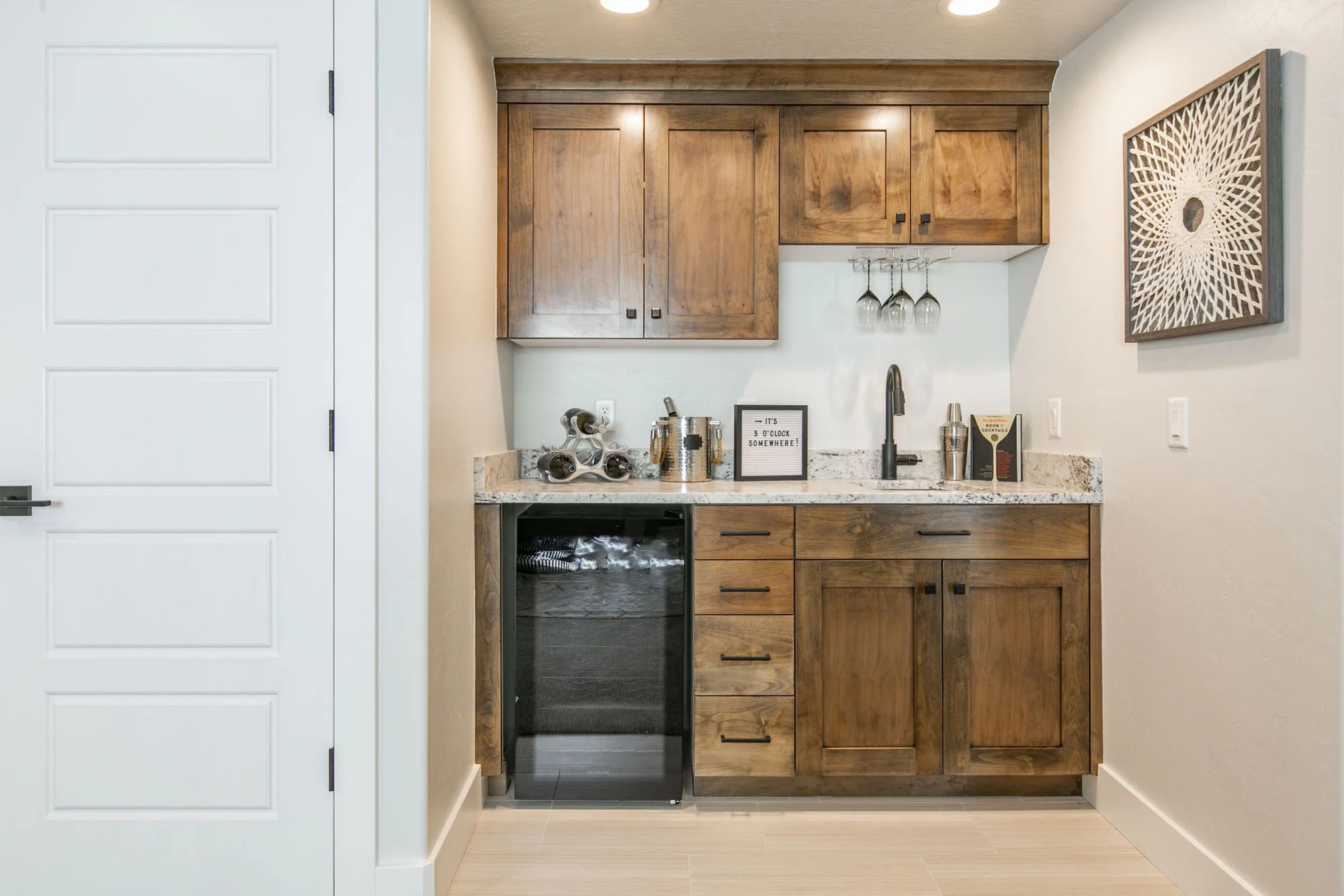 Family-Room_high_3333298.jpg