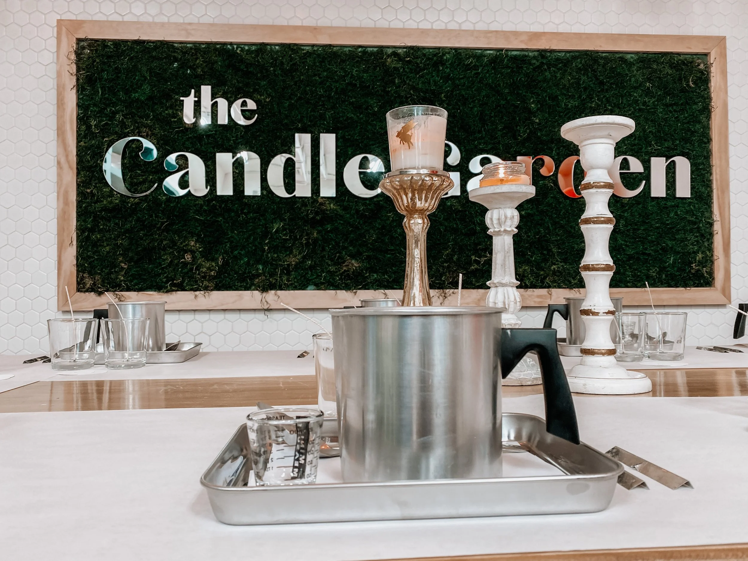 Candle making class in Jacksonville offer a fun time for your friends