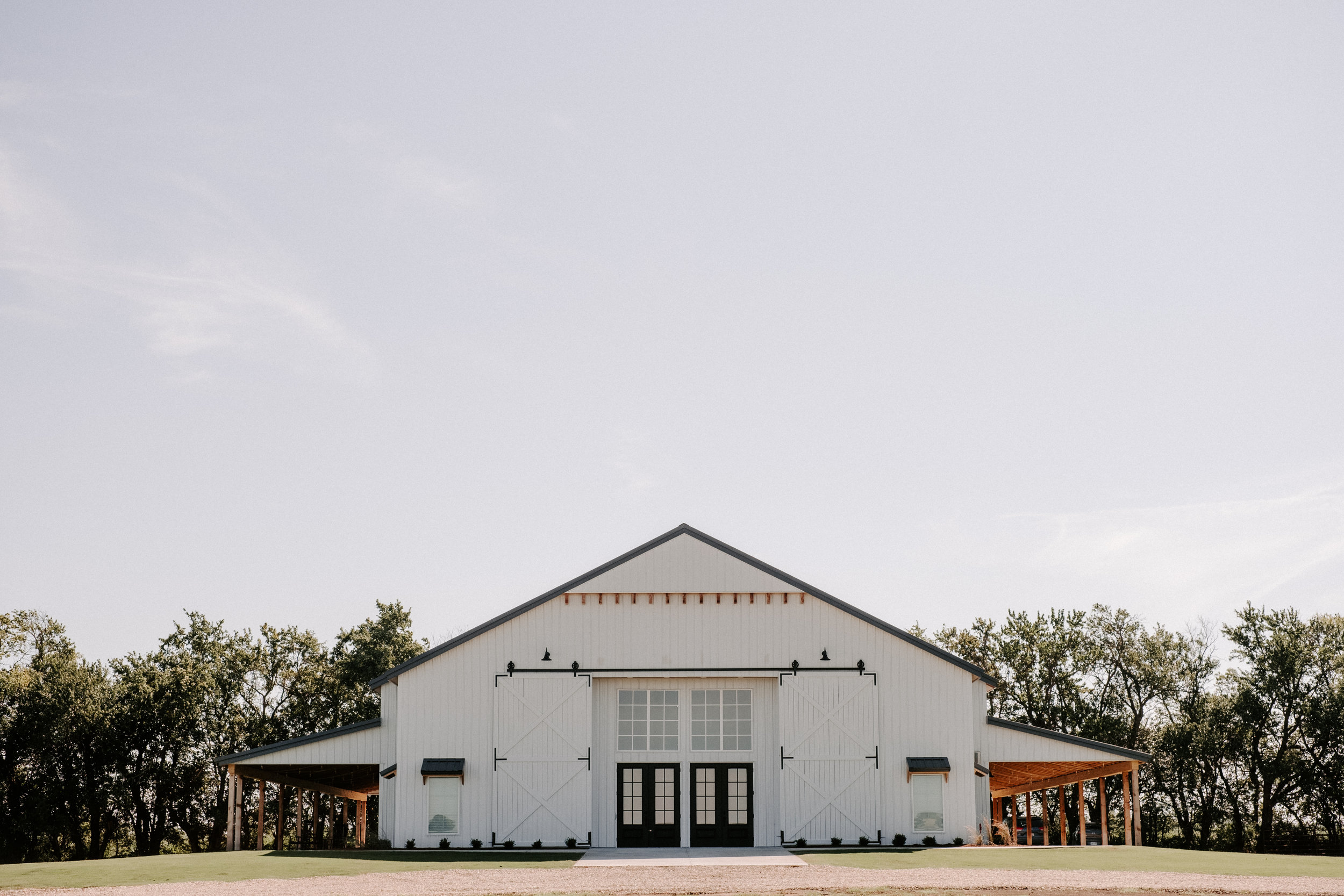 The-Barn-at-Grace-Hill-Wichita-Wedding-Venue-23.jpg