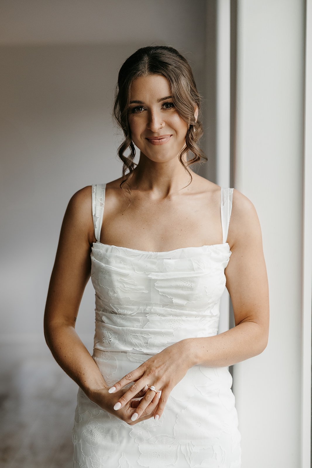 bride at the barn at grace hill
