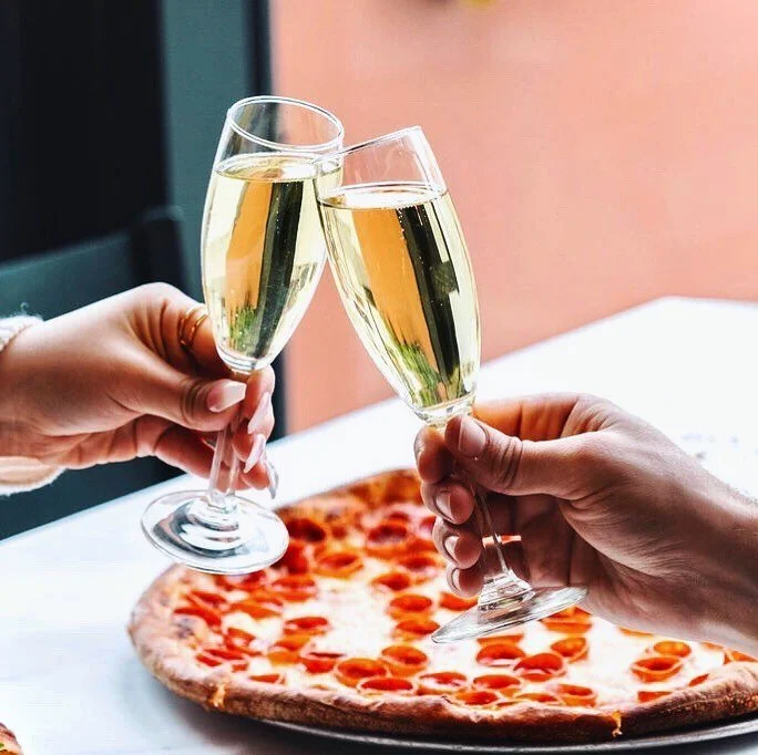 From First Dates to Long-Term Love: Planning an Easy Valentine’s Date at Amici’s