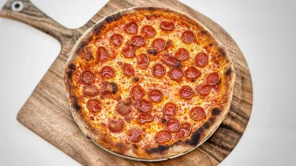 Discovering the Differences Between New York and Detroit Style Pizza
