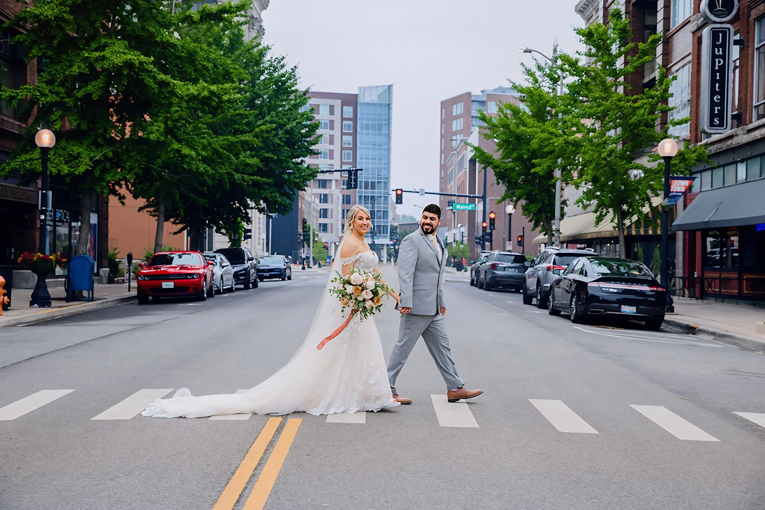 Omaha Wedding Photographer | Paxton Hotel | Golden Hour 