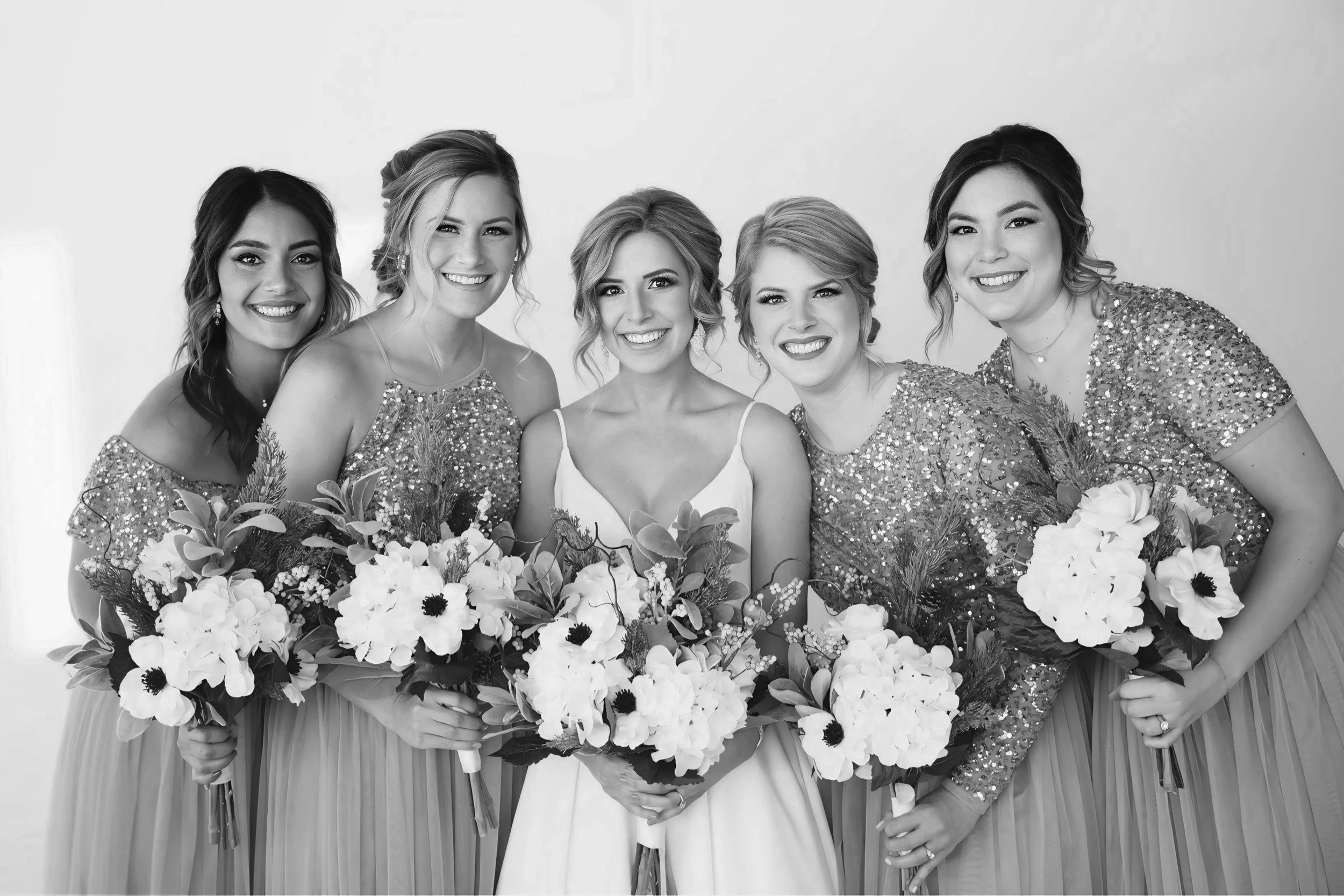 Omaha Wedding Photographer | Bride and Bridesmaids | A View Westshores