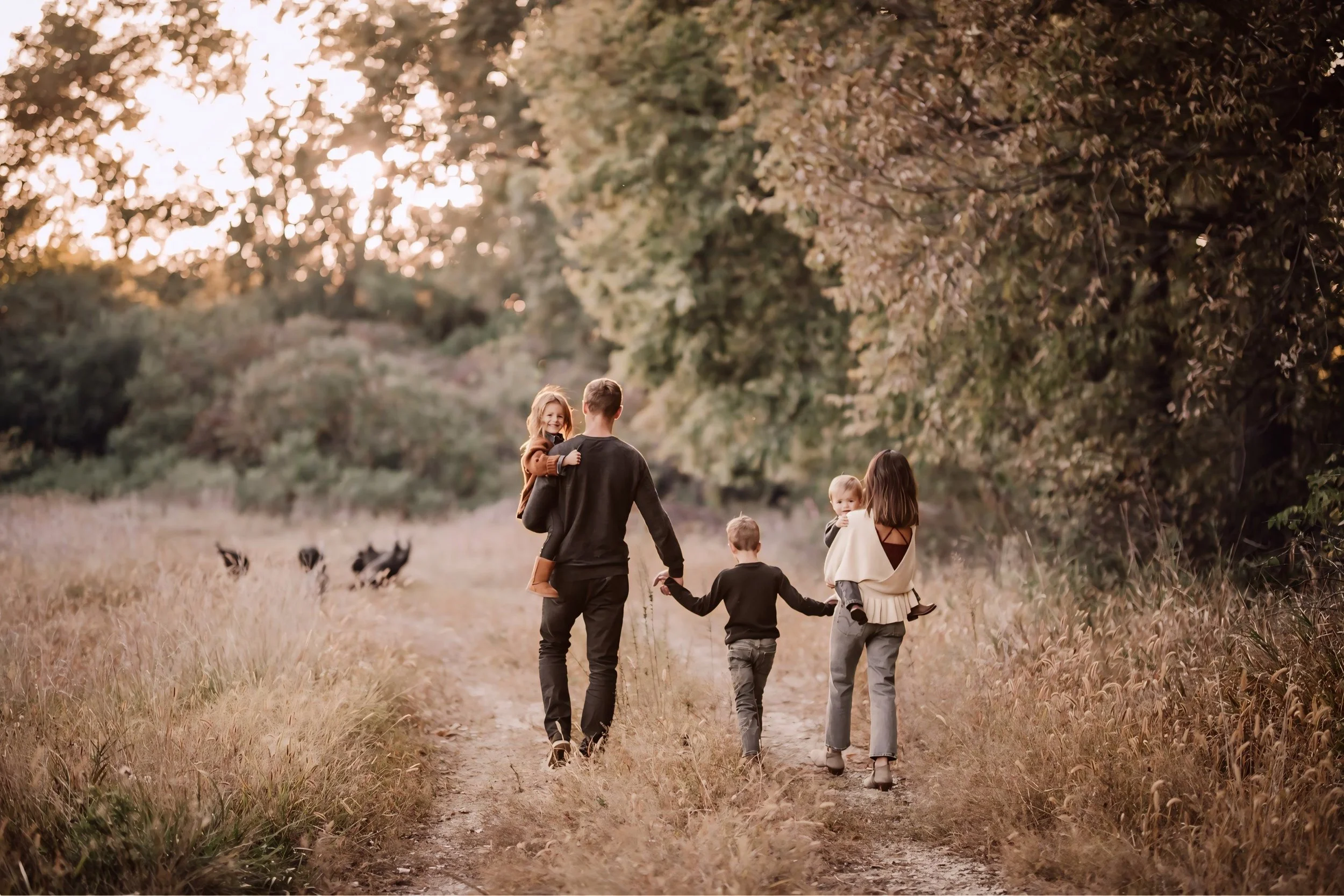 Omaha Family Photographer – Fall Family Photos with Autumn Colors