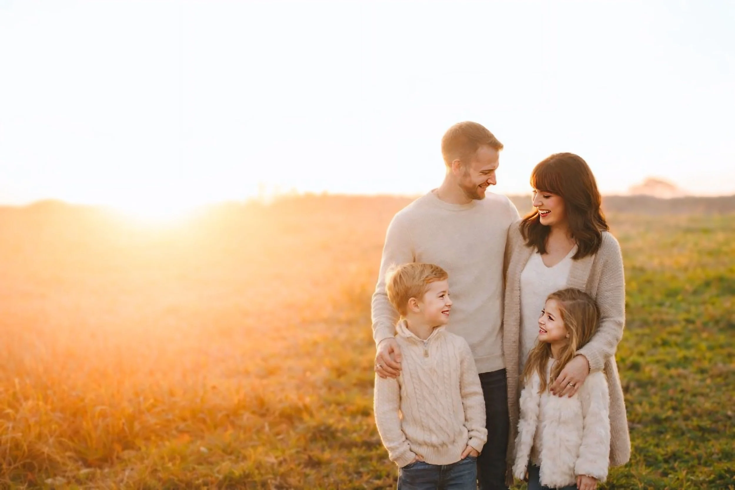 Omaha Family Photographer – Fall Family mini session at Neale Woods in golden hour
