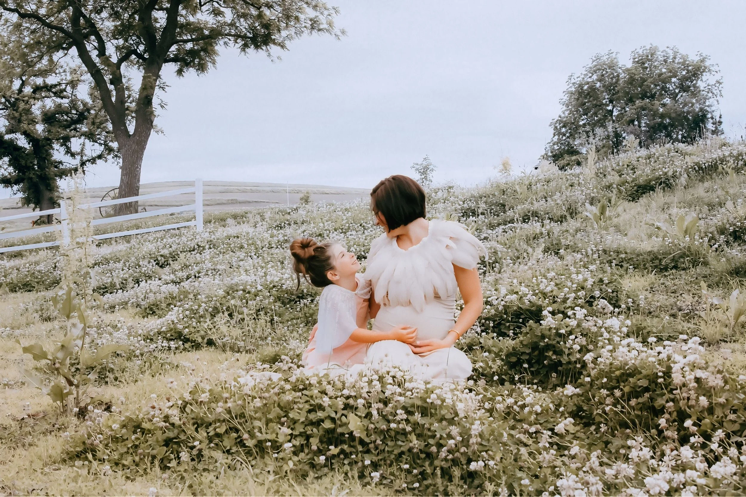 Omaha Maternity Photographer | Family Pregnancy Session Outdoors