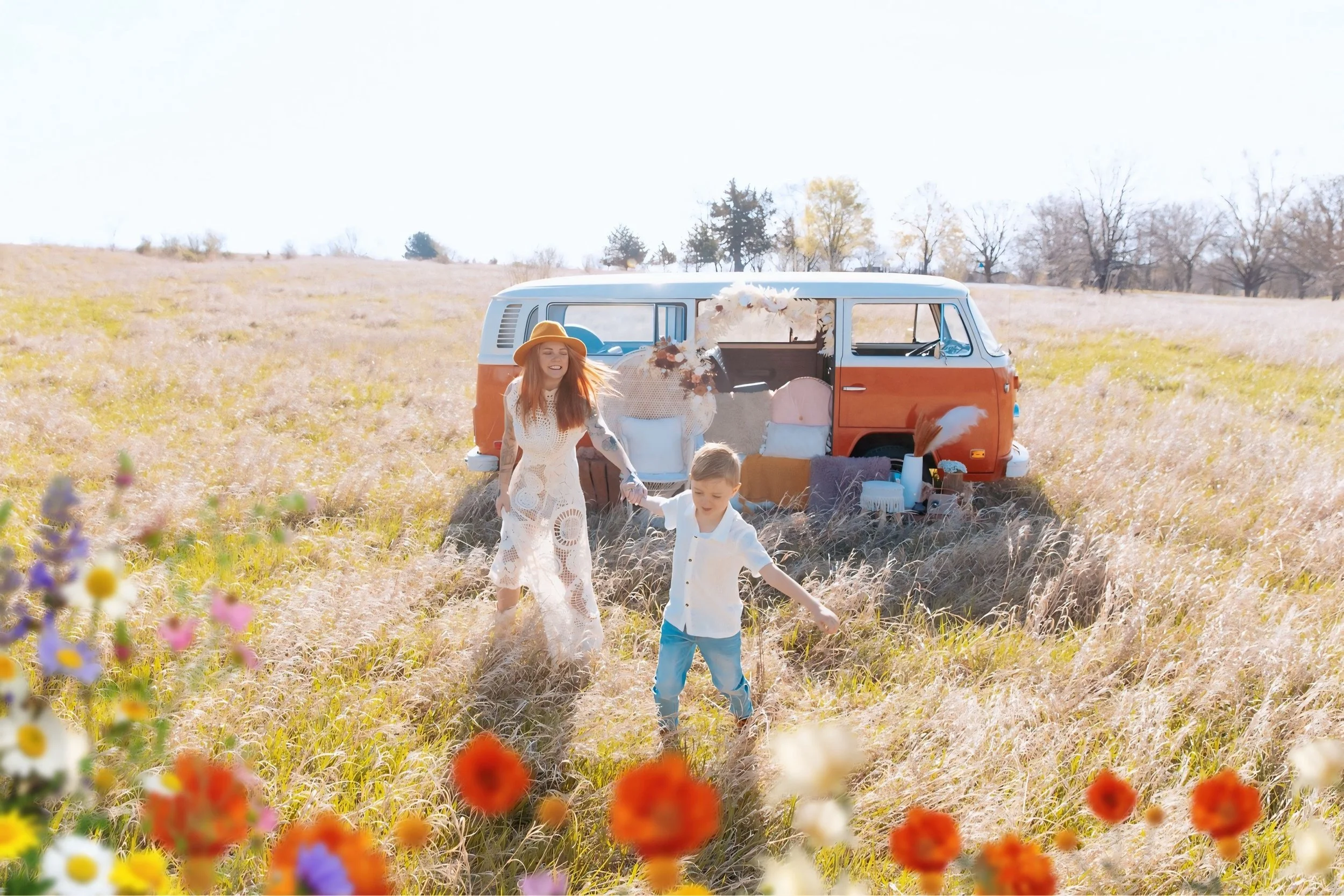 Omaha Mini Session Photographer – Mother’s Day VW Bus and Floral Setup – Mommy & Me Photos – Reaction Photography