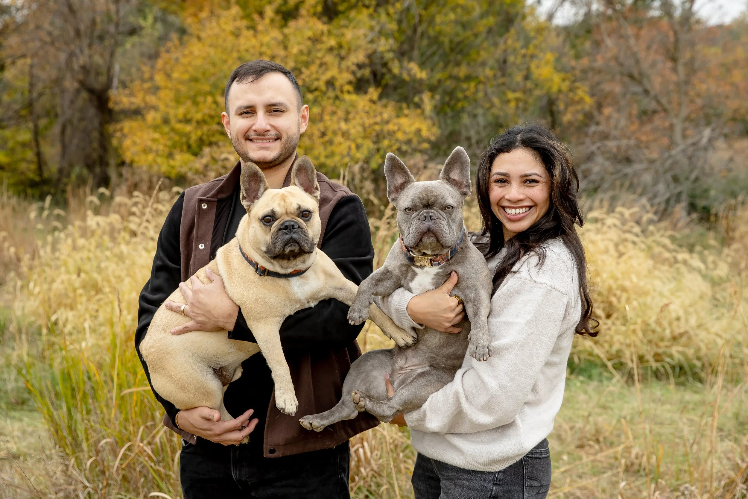 Omaha Dog Photography | Family Picture with dogs 