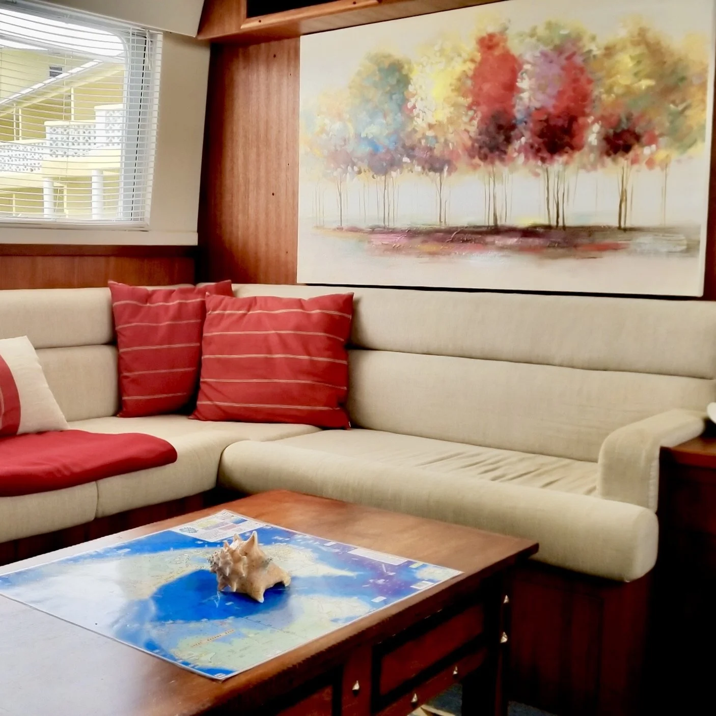 Open Air Places - Yacht Slainte Unique Vacation Rental Grand Bahama Island