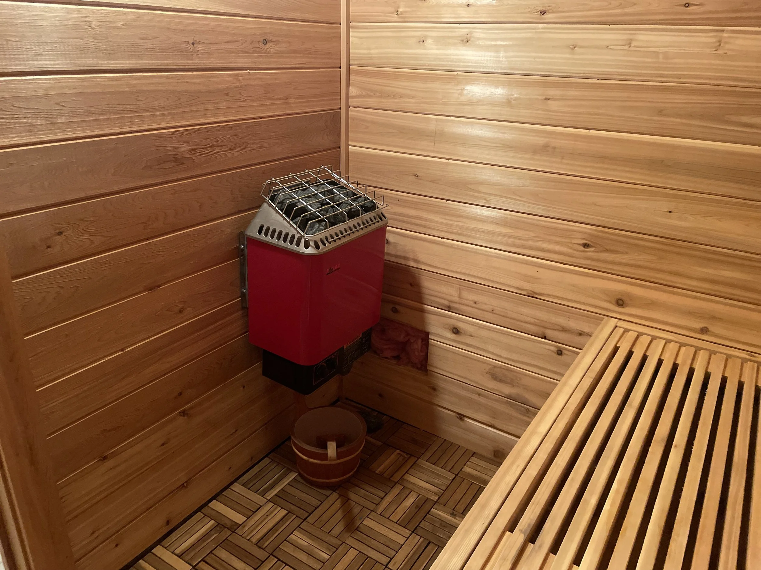 11 Sauna 1.jpg