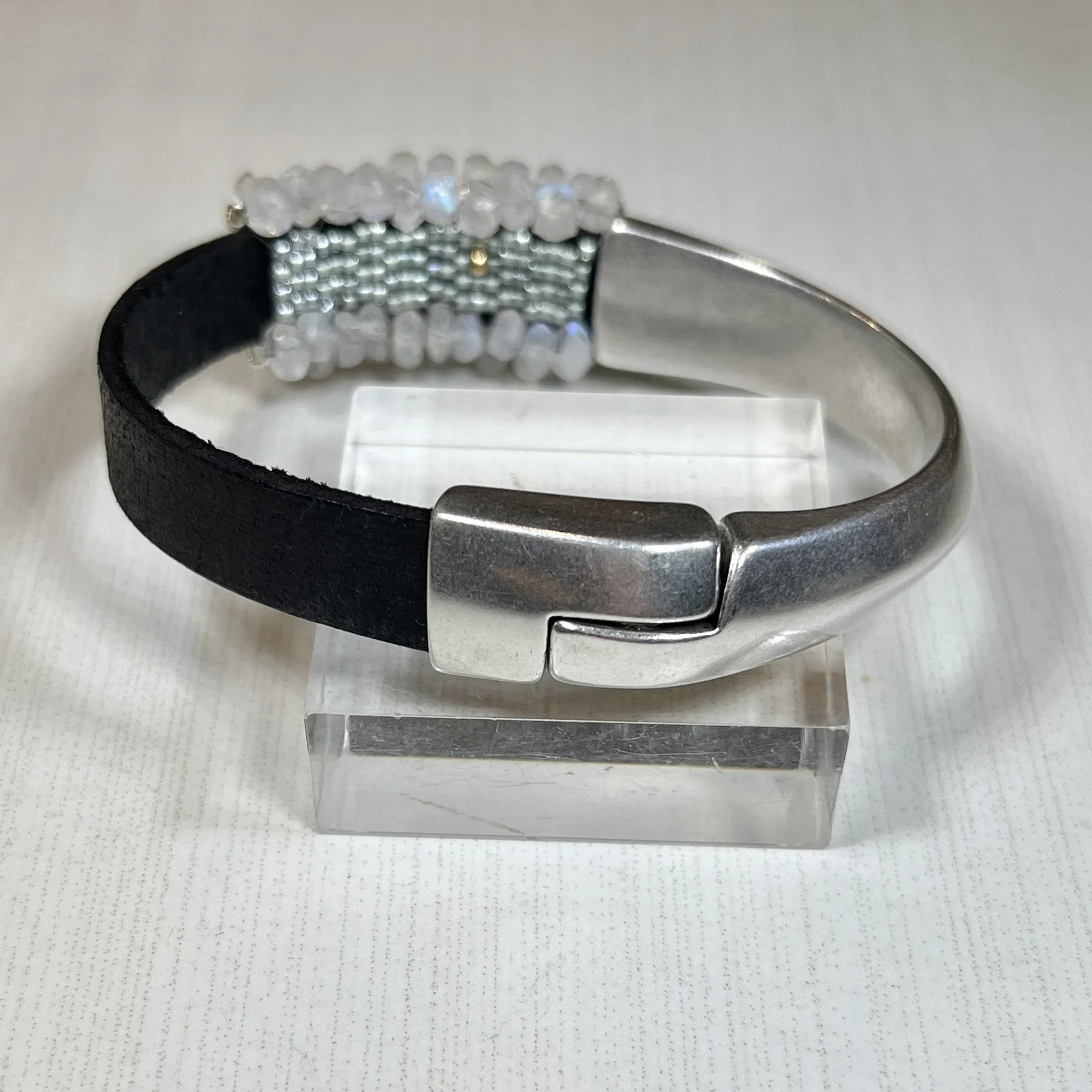 MartellRainbowMnstClasp.jpg