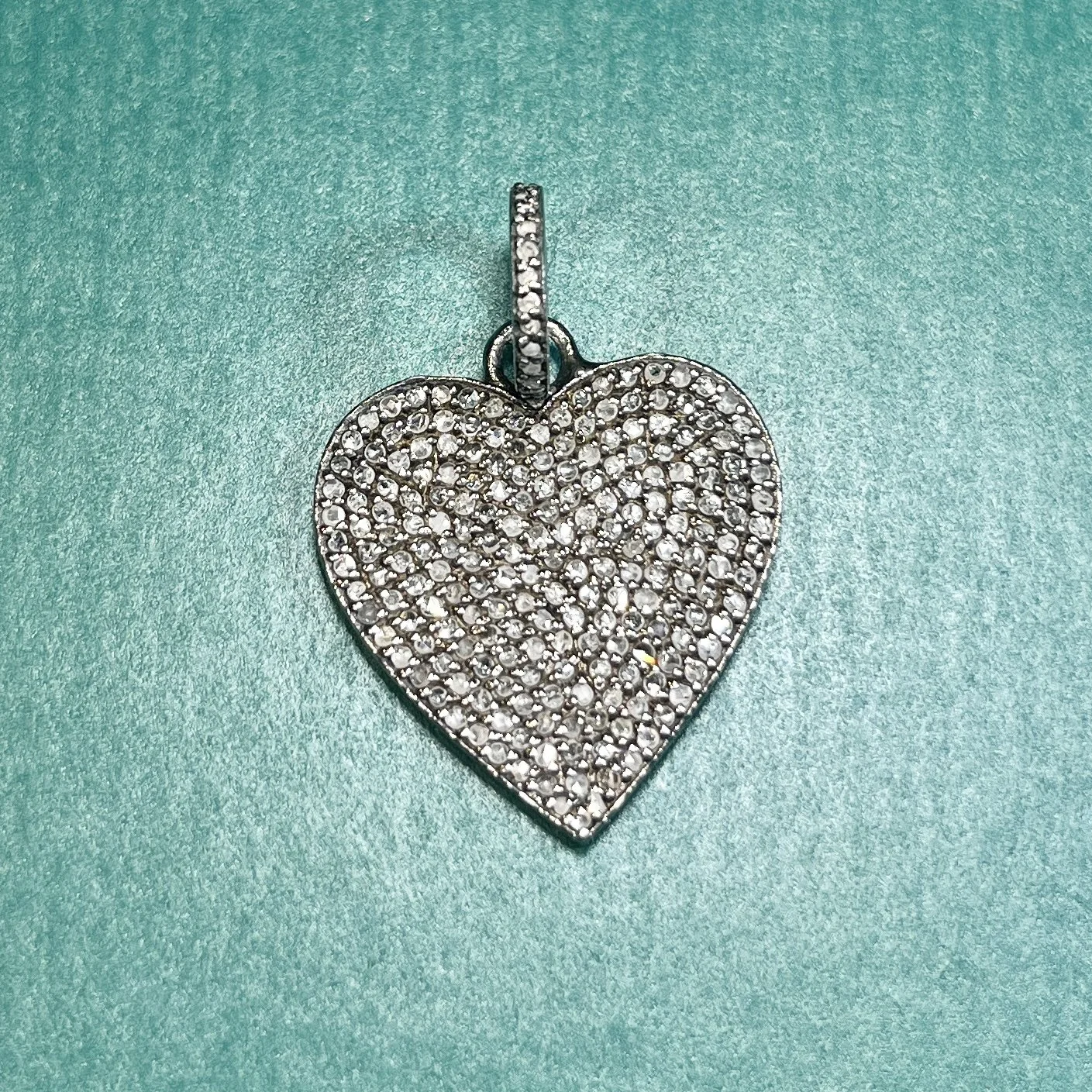 Devon Road Jewelry Heart Pendant — FOLKLORICA
