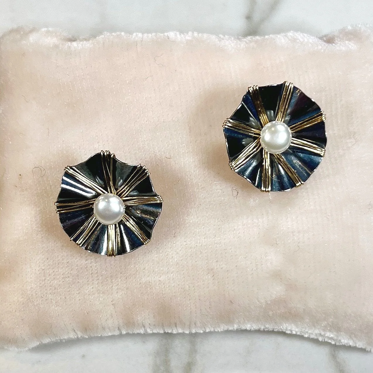 DKellinMixedMetalPearlStuds.jpg