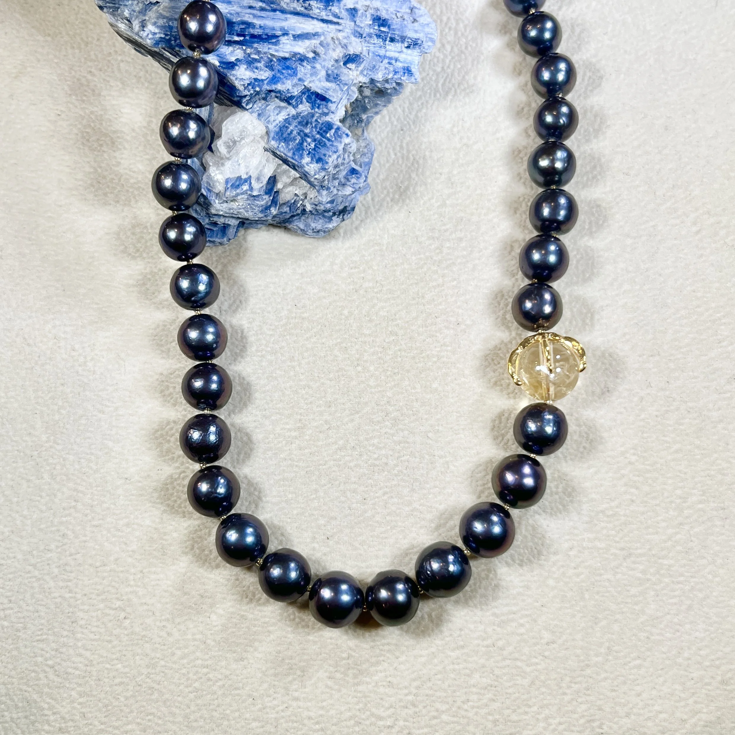 Chan Lu Pearl Necklace
