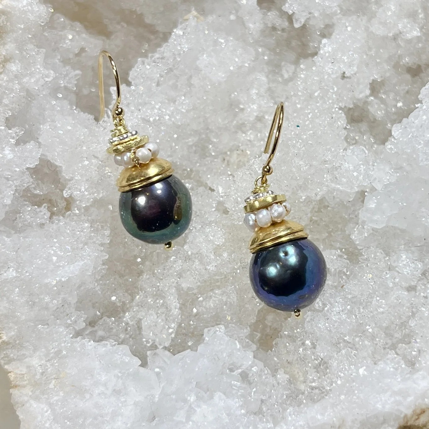 Lulu Designs Pearl Earrings