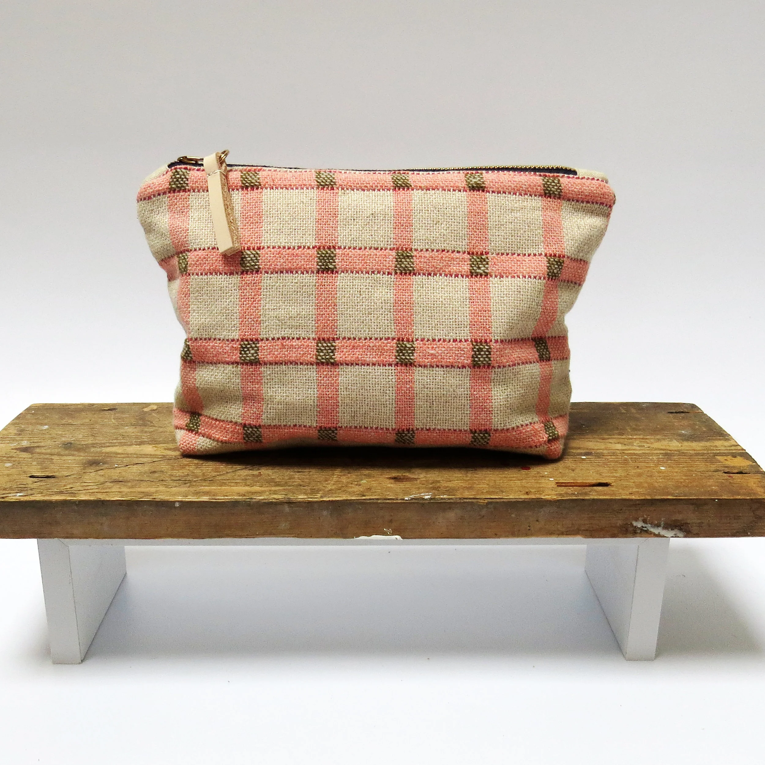 sustainable handwoven handmade travel pouch by E.Ballon Design