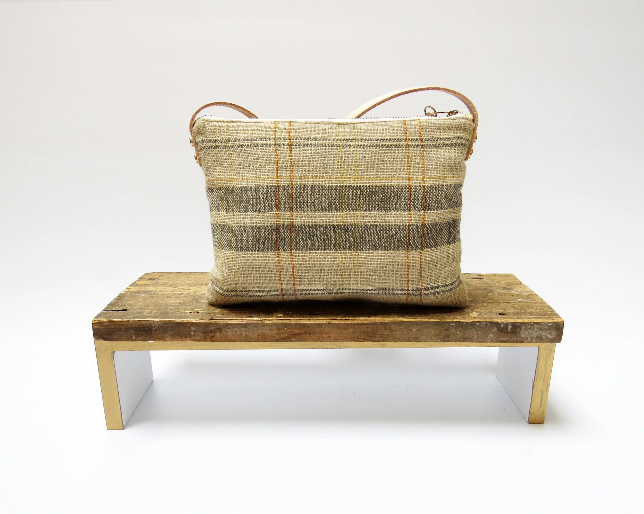 sustainable handwoven handmade crossbody bag by E.Ballon Design