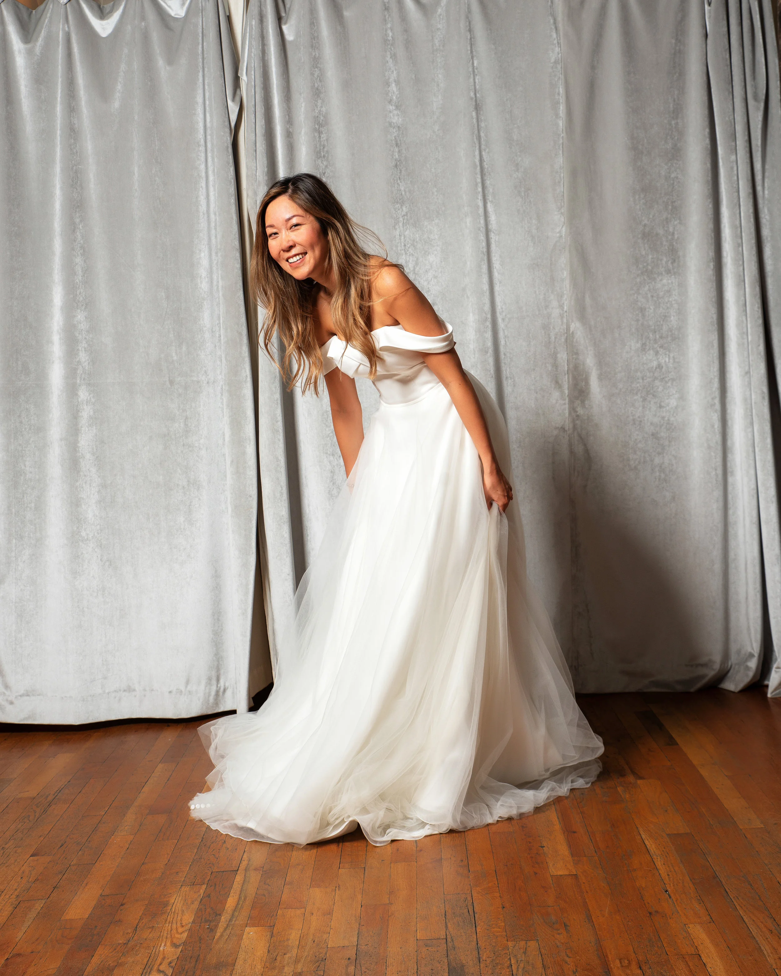 Young Survival Coalition partnered with wedding designer Kelly Faetanini and Gabriella New York Bridal Salon to donate wedding dresses to two breast cancer survivors for their upcoming weddings.