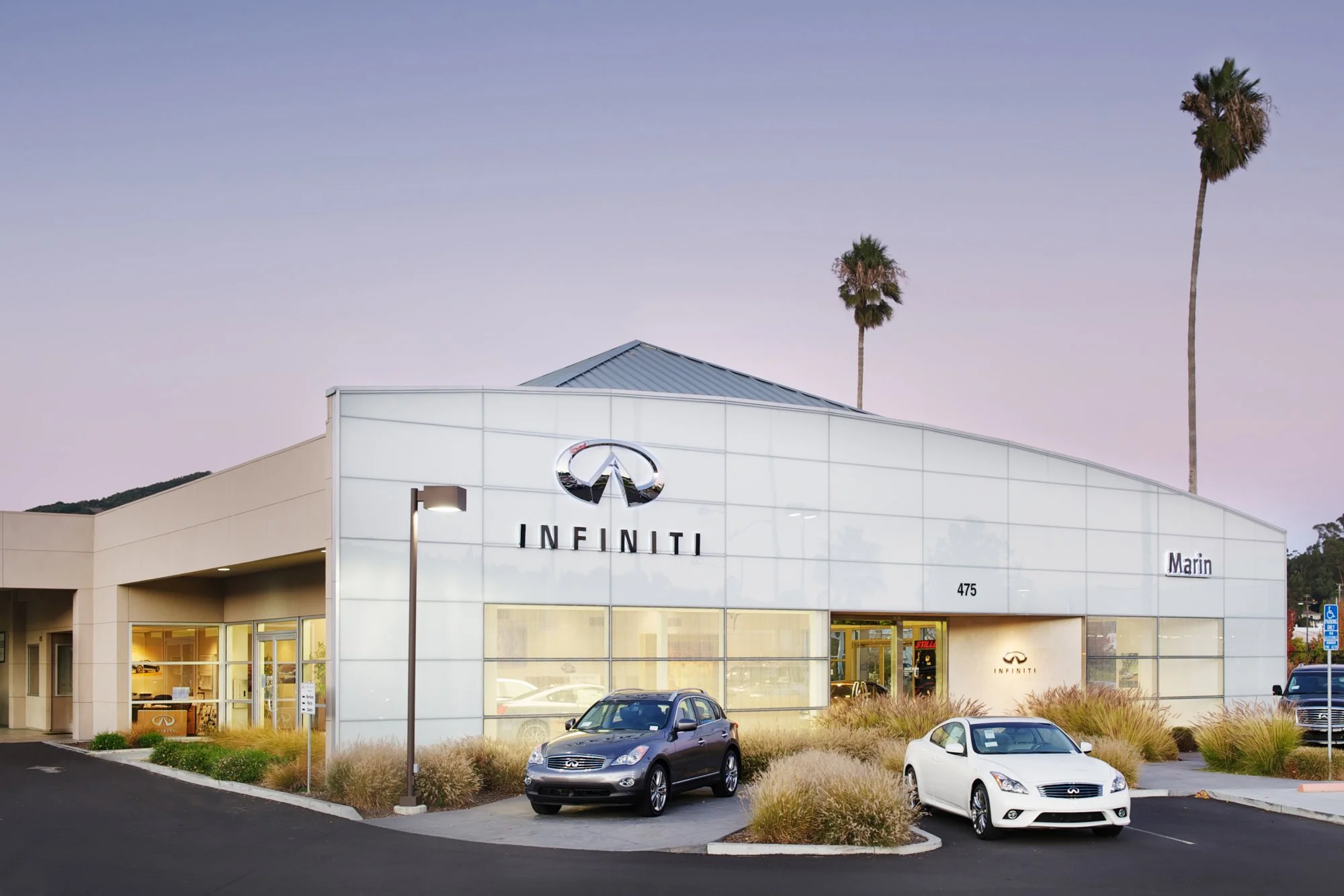 INFINITI MARIN