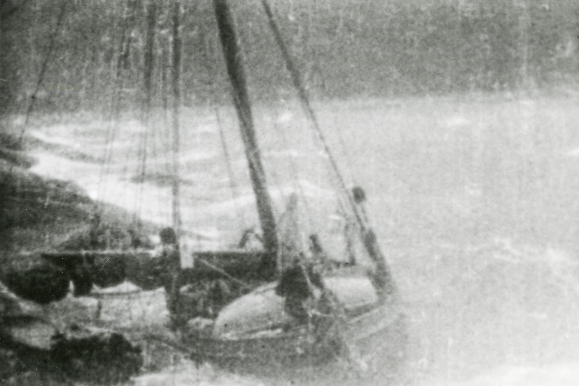   Direction  sinking in storm 1929 