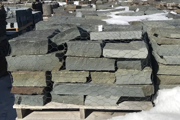 #84 12" SPLIT WALL STONE 