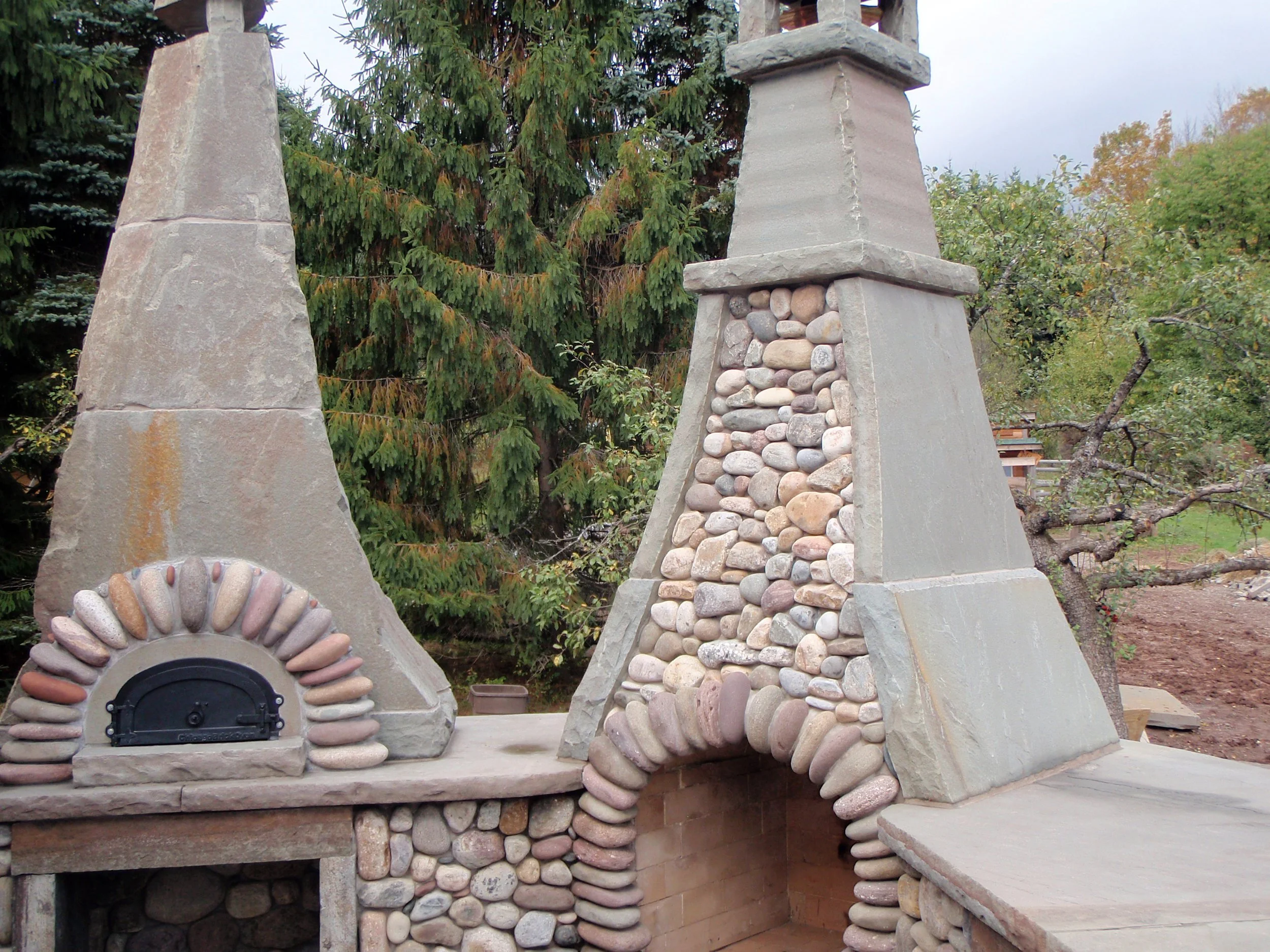 #42 WATER WORN MEDIUM COBBLES