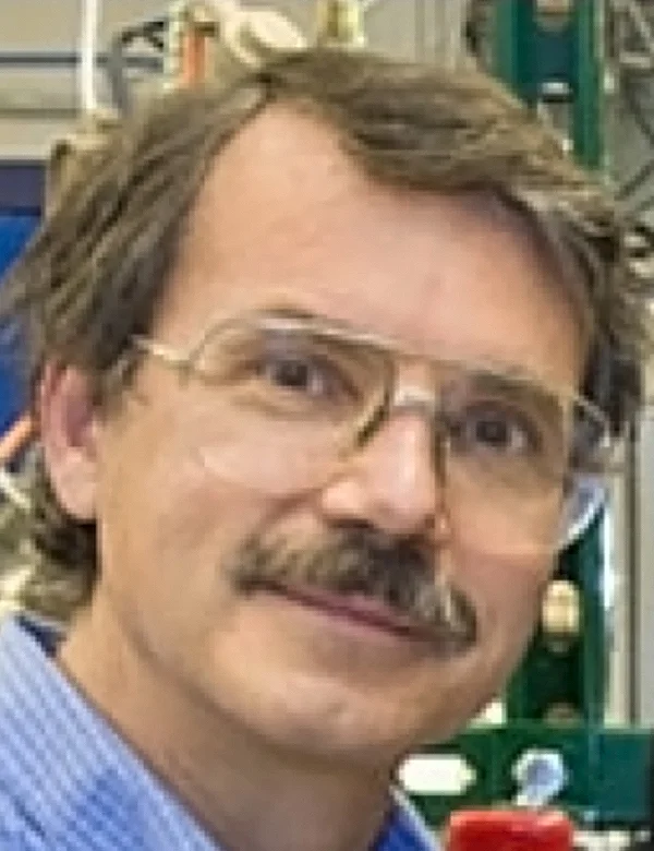 Alex.jpg