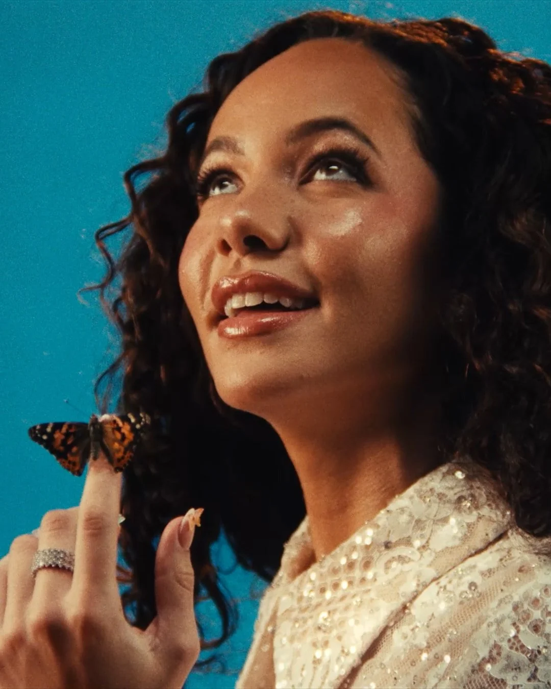 Artist content day with @lexiestevenson back in the winter, bringing her single &ldquo;Butterfly&rdquo; to life! 🦋🎥

@highlandproduction_design absolutely crushed the art direction on this one. Stoked on some of the frames we got from this day!

Ar