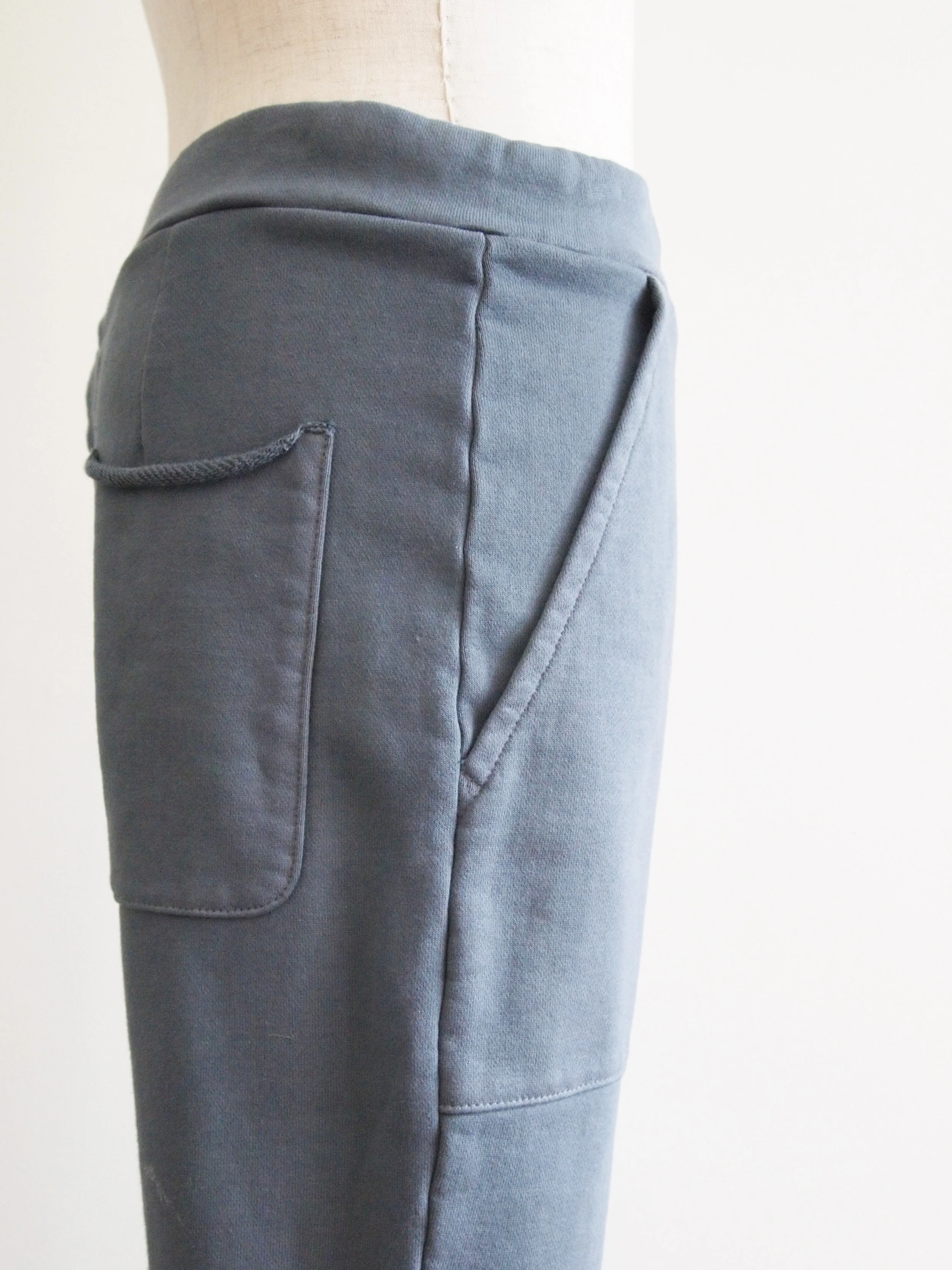 #181749  CLASSIC FLEECE&nbsp; &nbsp;PANTS   shown in DARK SLATE  100% COTTON 