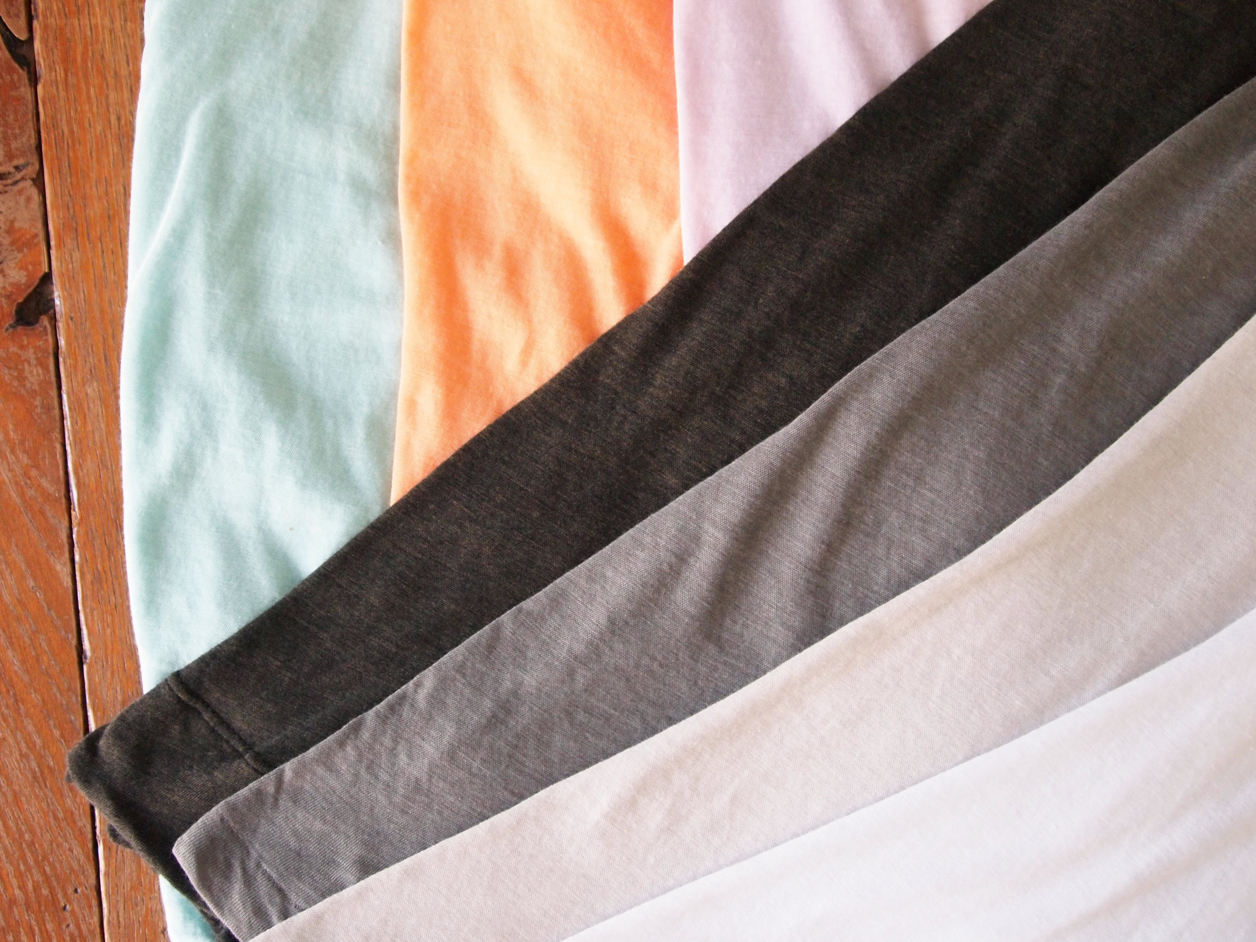   HI-SOFT JZ   available colors;   TURQOISE    PALE ORANGE    LAVENDER    BLACK    WARM CHARCOAL    GREY    WHITE      