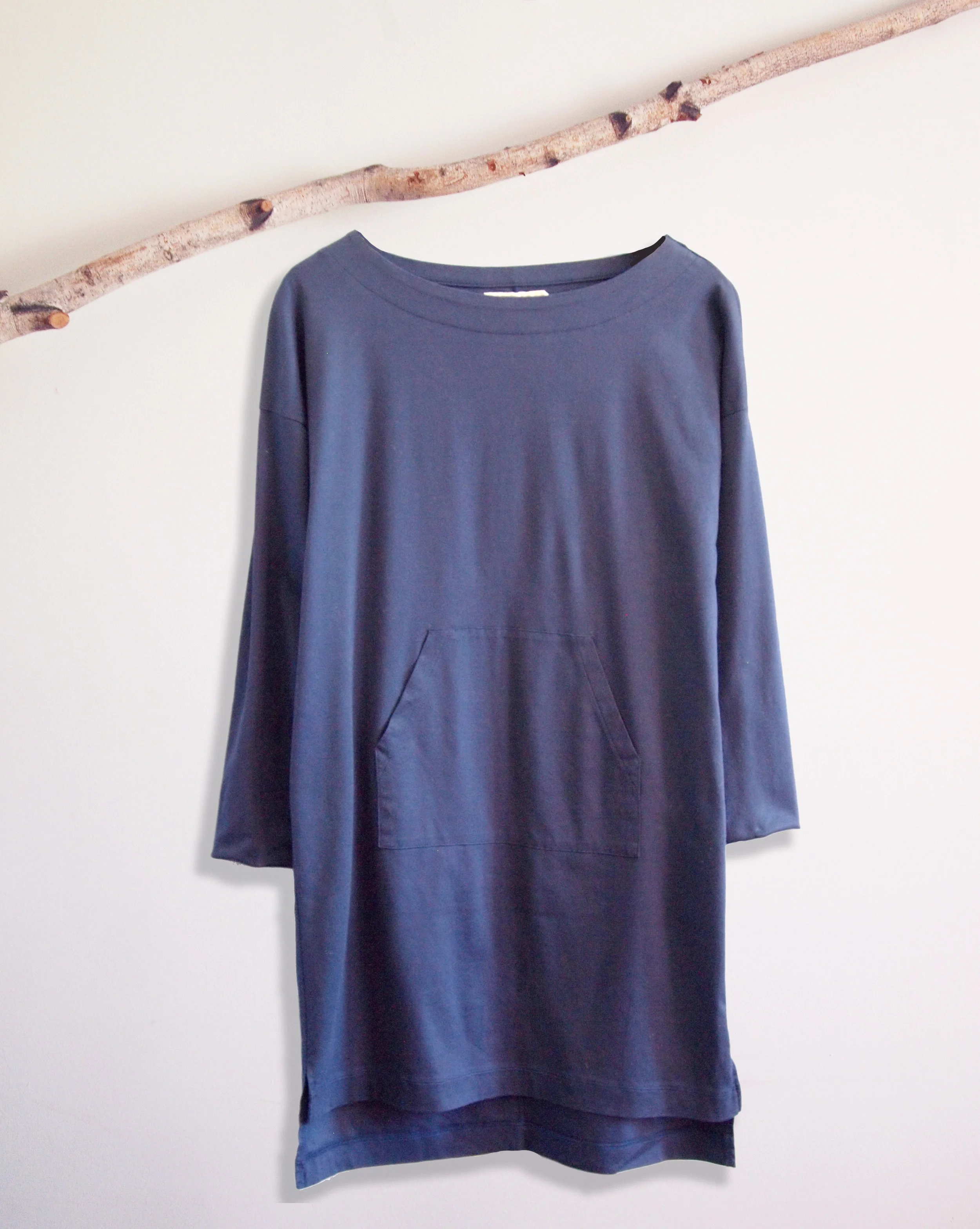 #881-586 FINE SMOOTH LS DRESS shown in NAVY 100% COTTON 