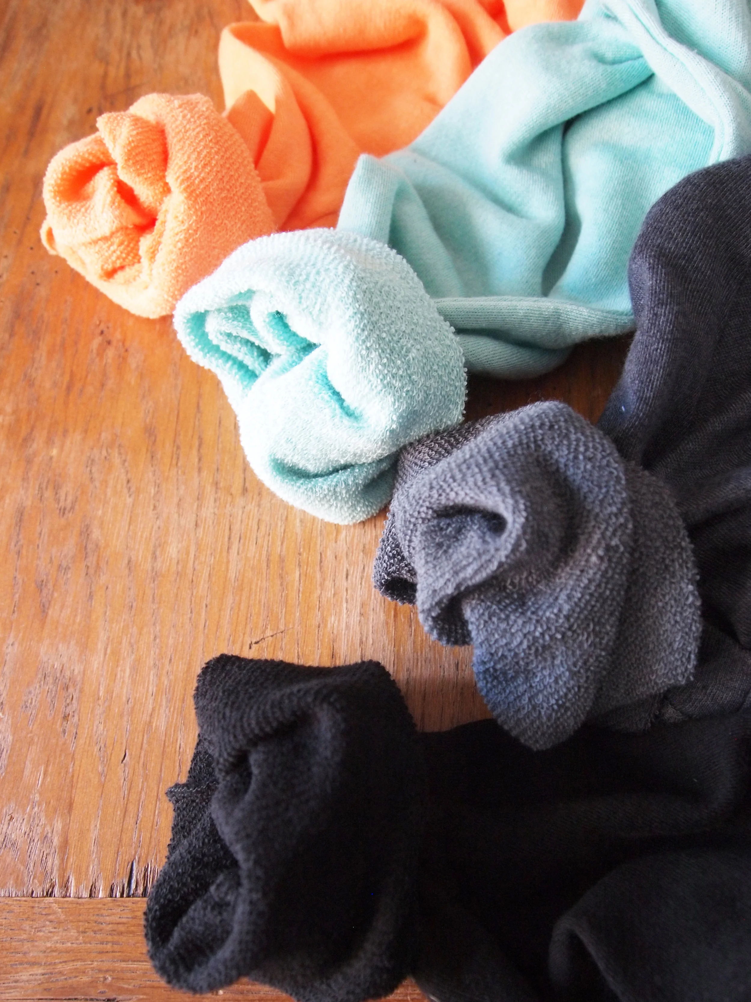   TENCEL MINI FLEECE   available colors;   PALE ORANGE    TURQUOISE    DARK SLATE    BLACK  