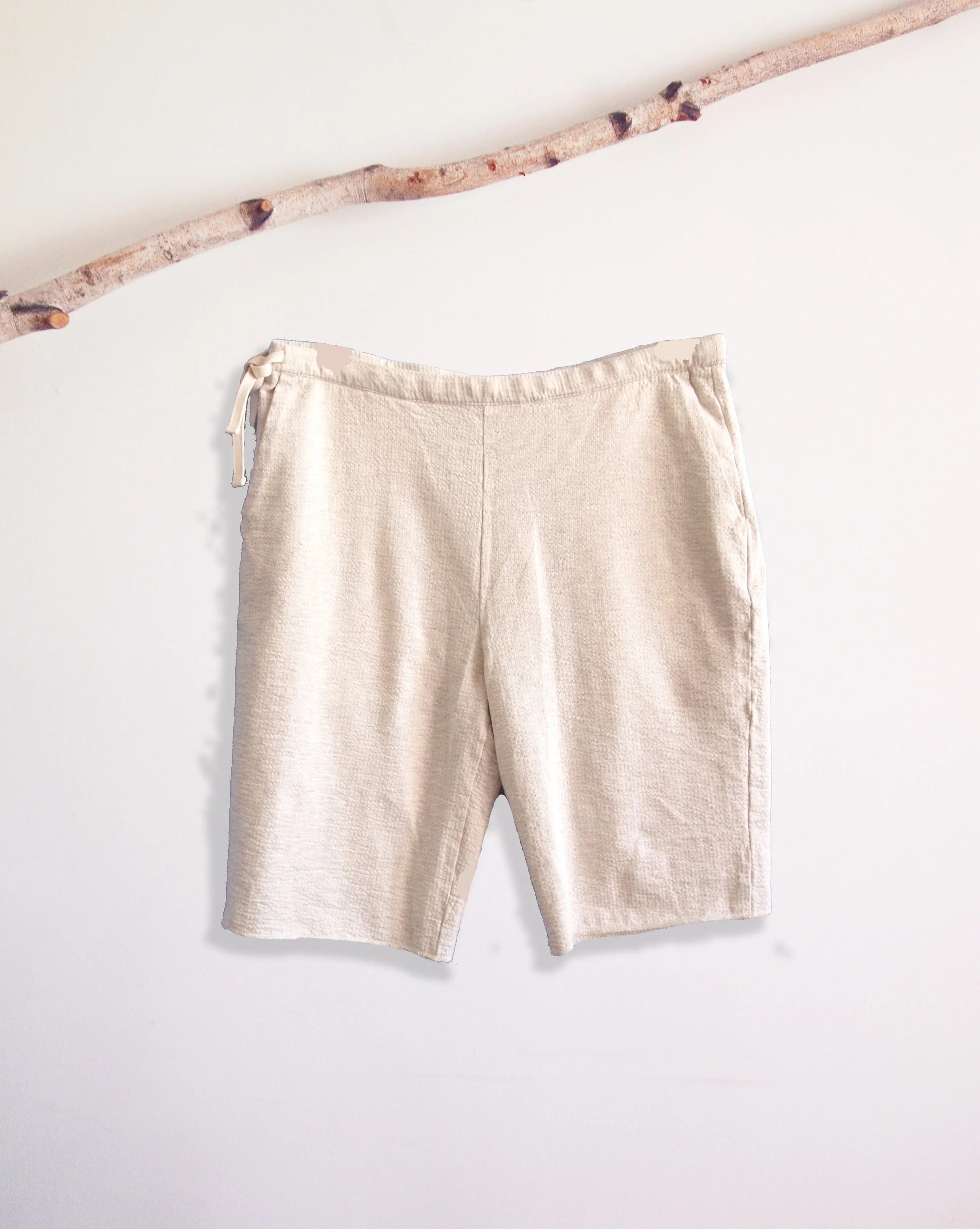 #181765 SEERSUCKER WSHORTS shown in NATURAL 100% COTTON