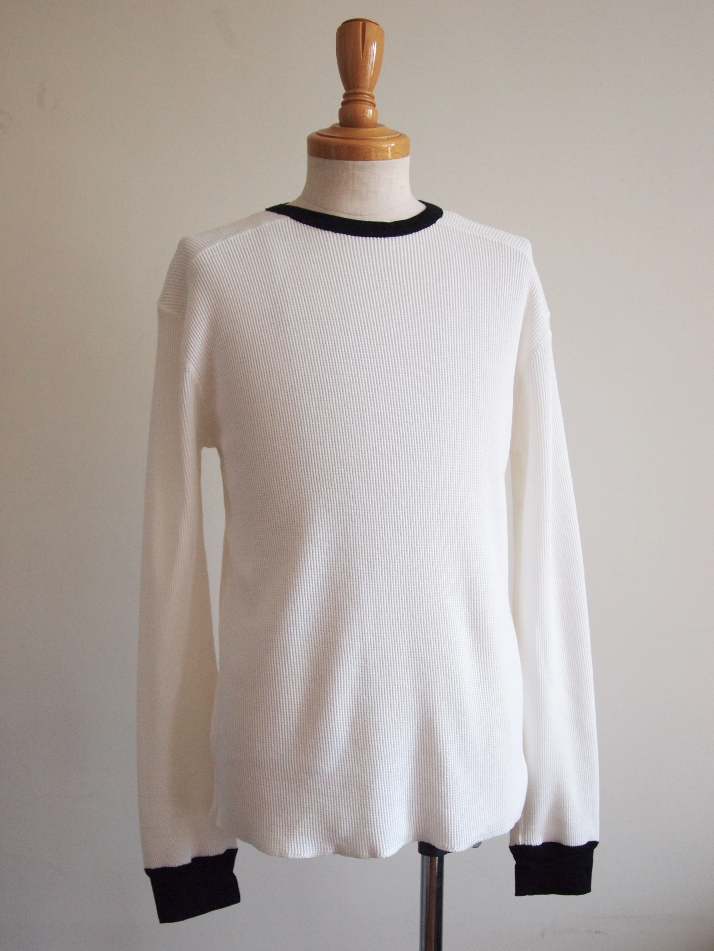 #191851 LS RINGER CREW, shown in WHITE