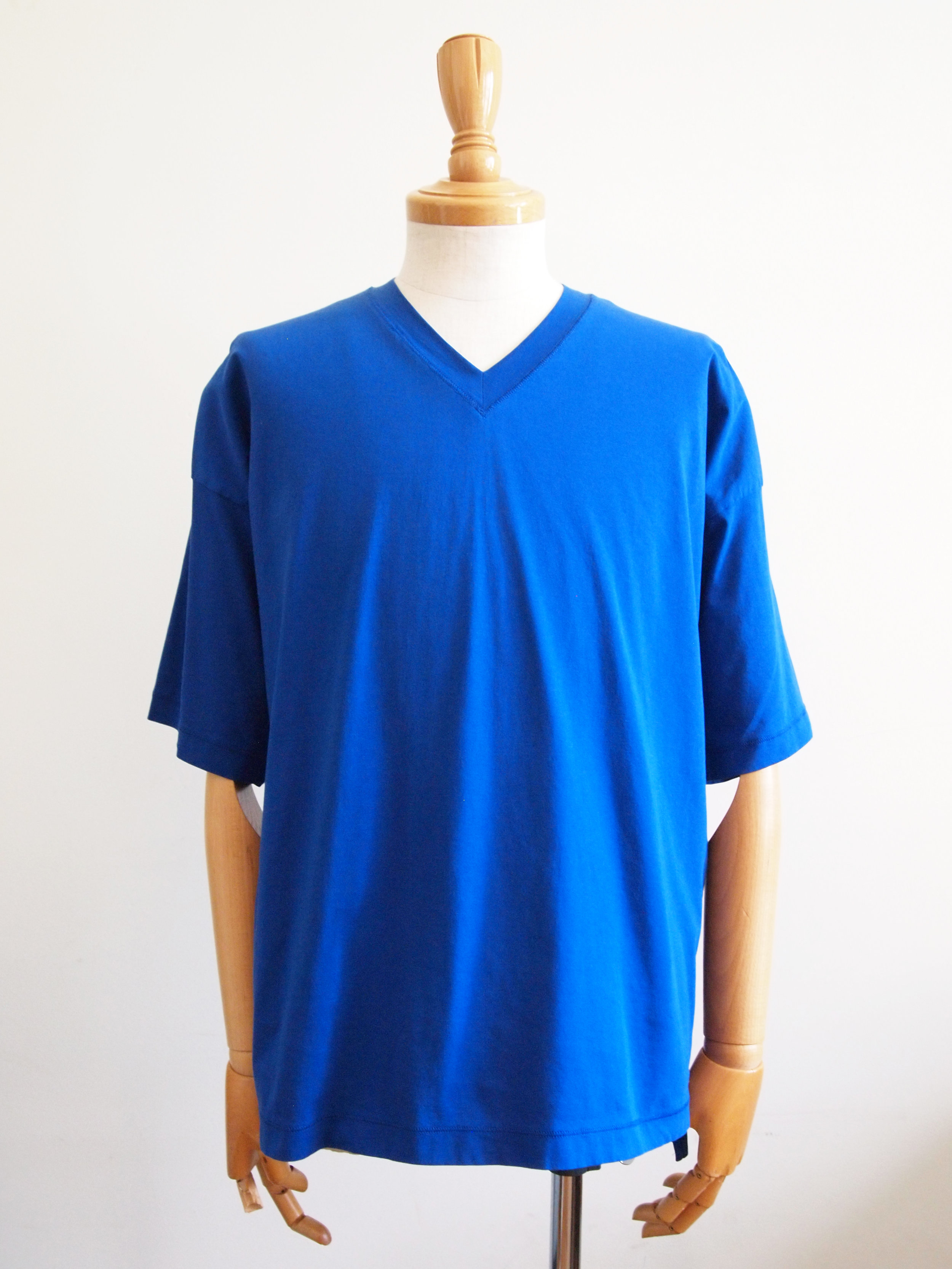 #191867  SS WIDE V_NECK, shown in ROYAL