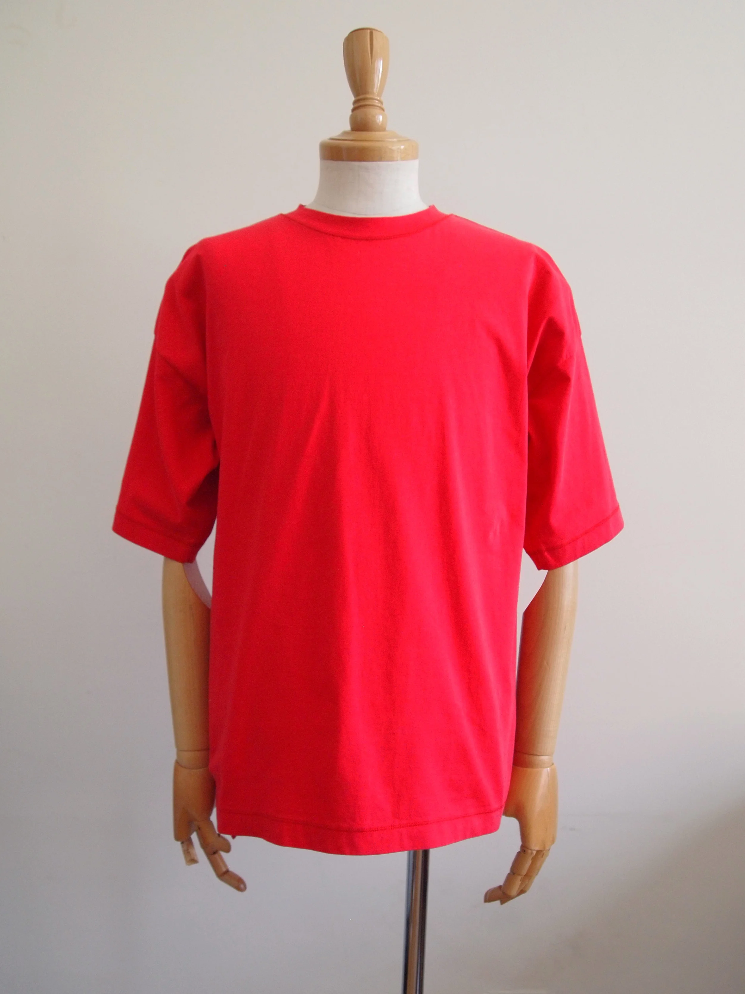 #191866  SS WIDE CREW, shown in RED