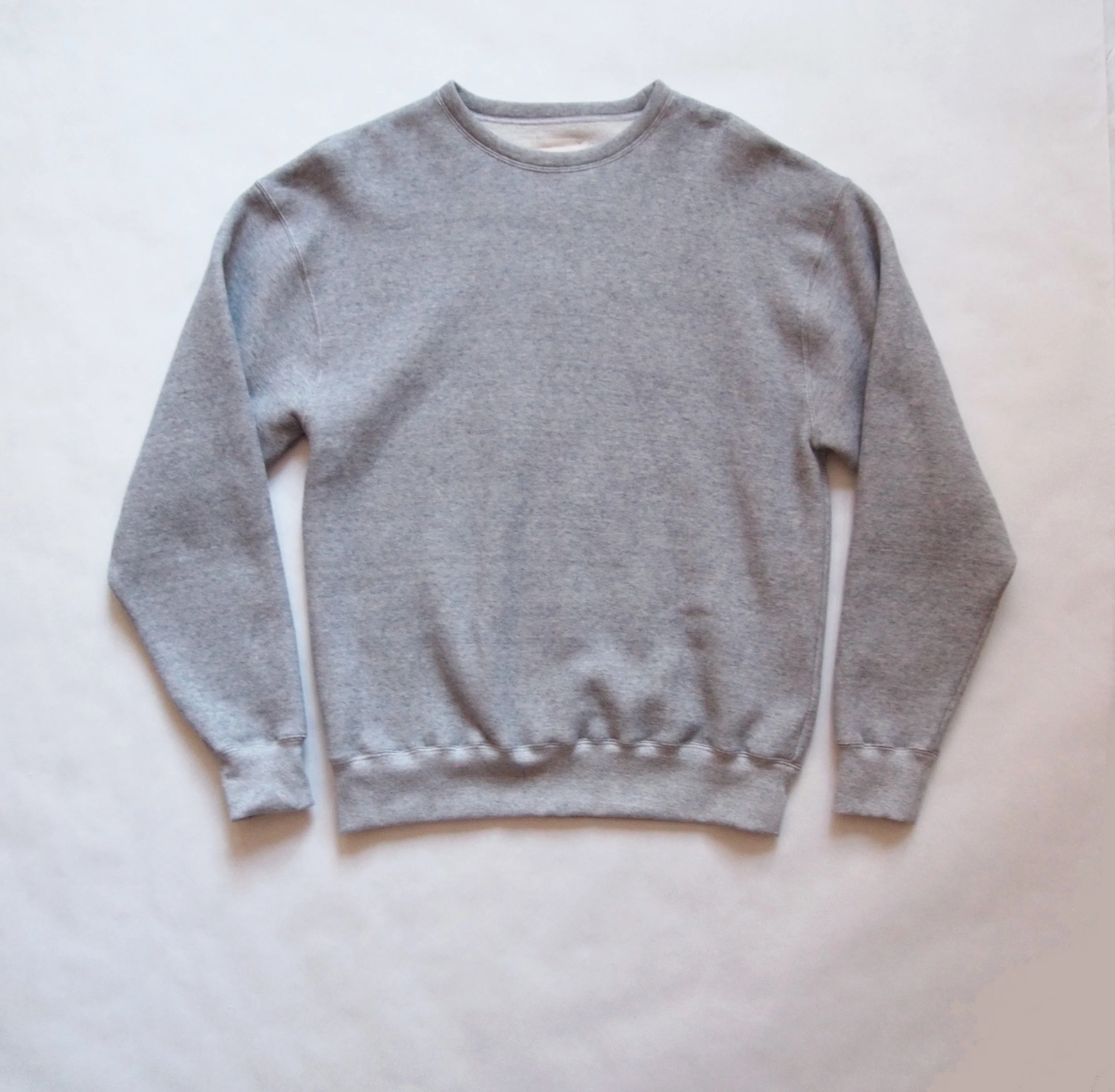 #192893 / ls crew / ht grey