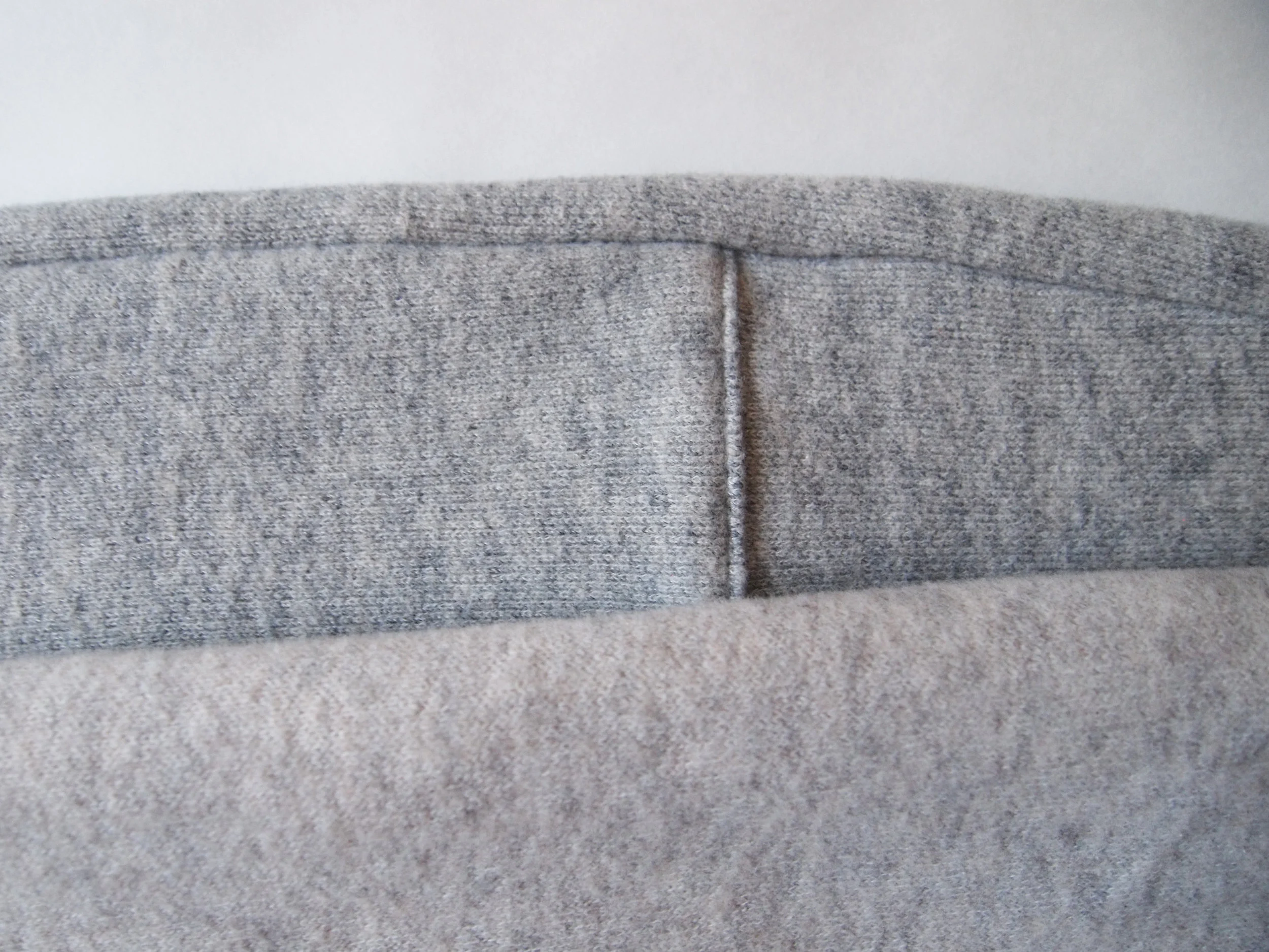 color / ht grey, beige