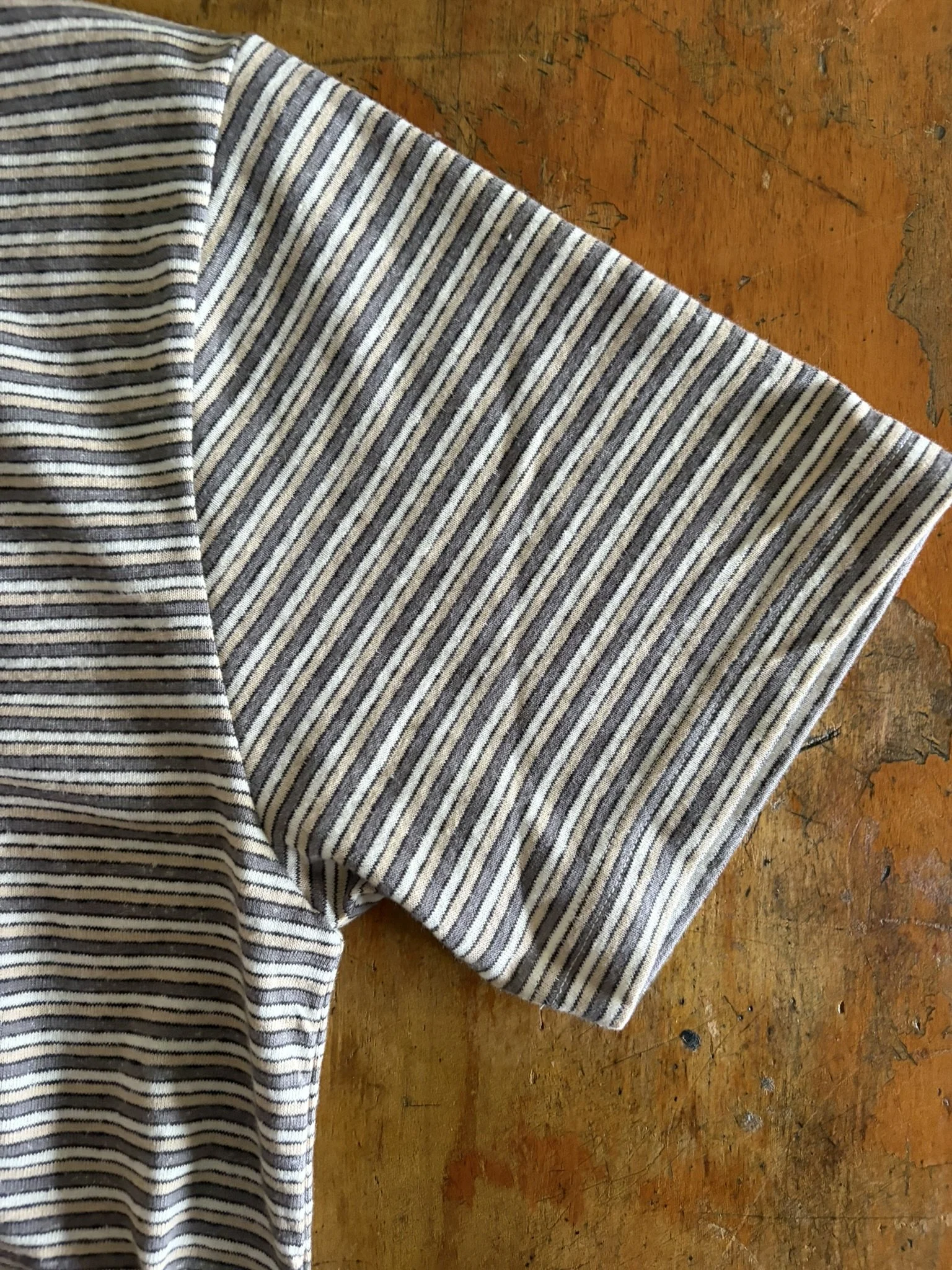 VR25002 gry (2).JPEG