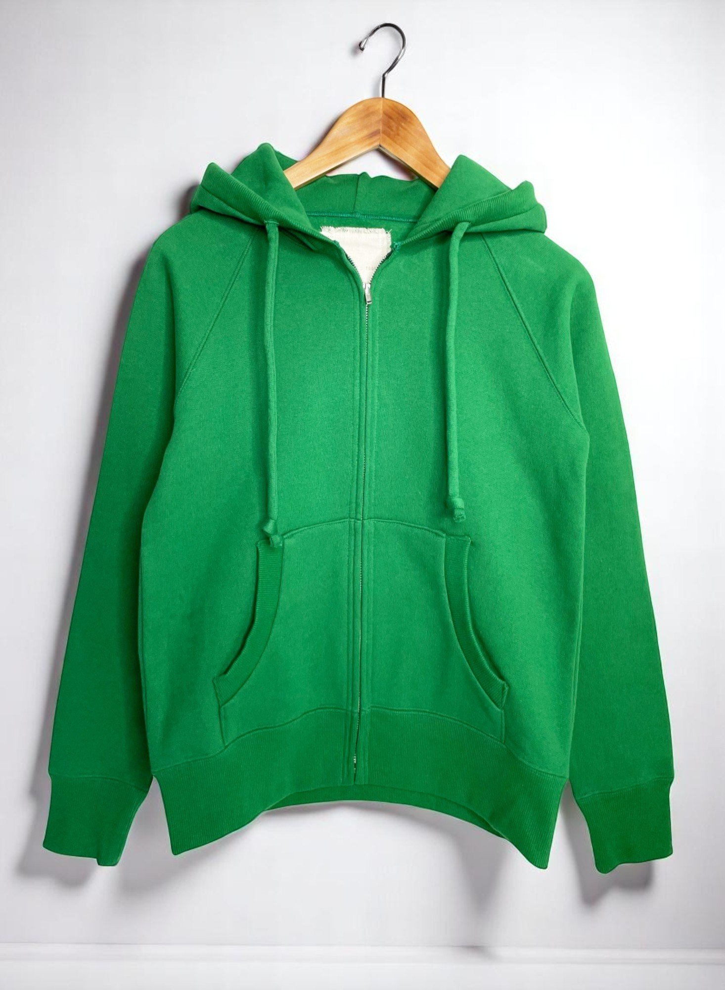 832-839 green-Photoroom.jpg
