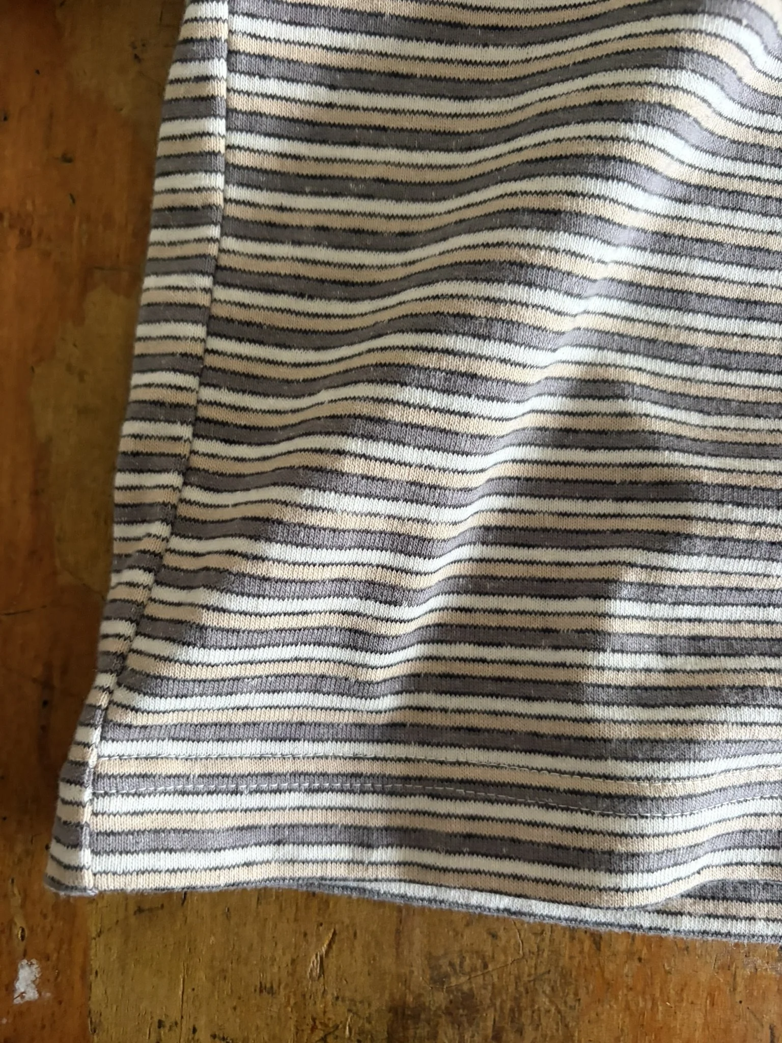 VR25002 gry (3).JPEG