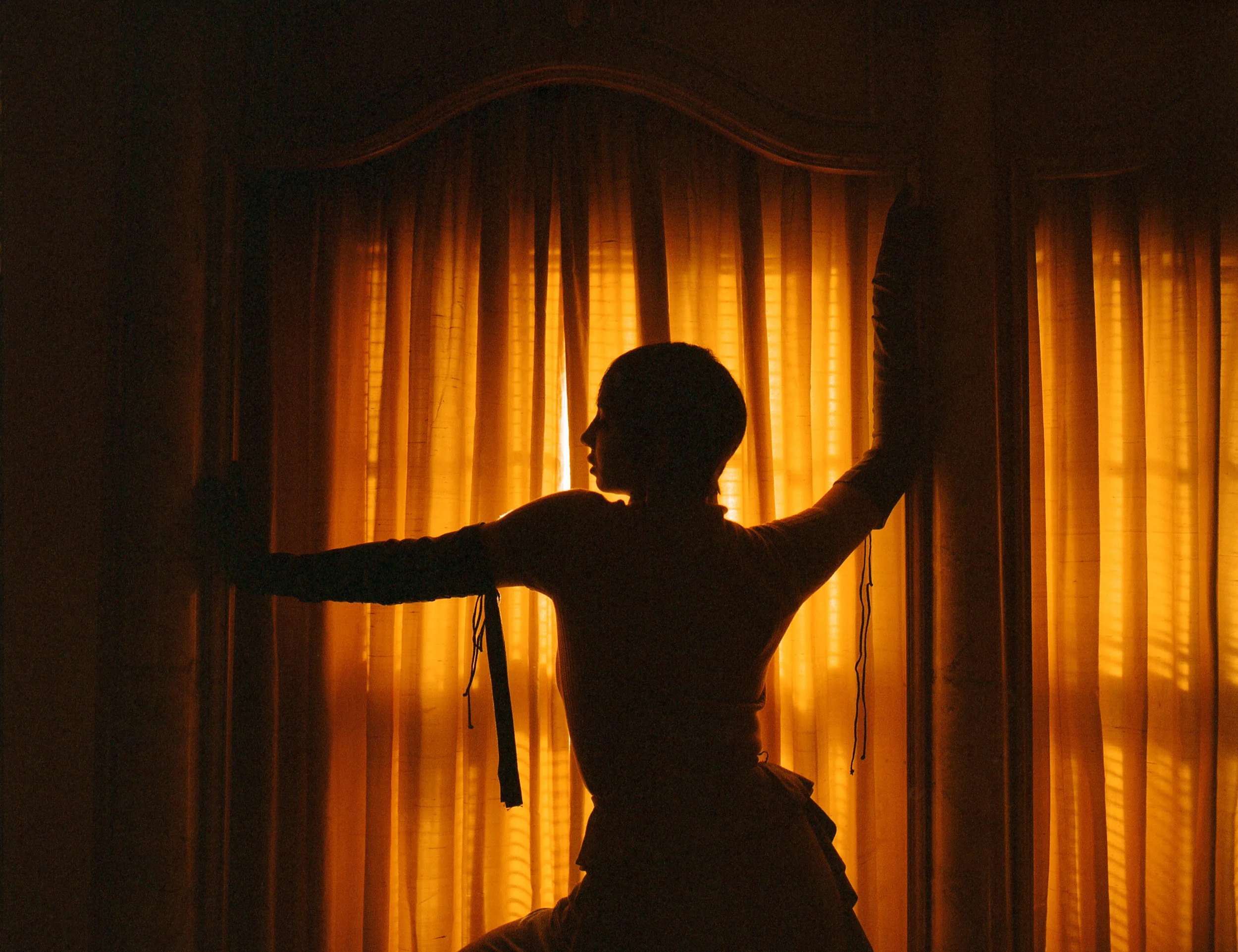 Curtain1.jpg